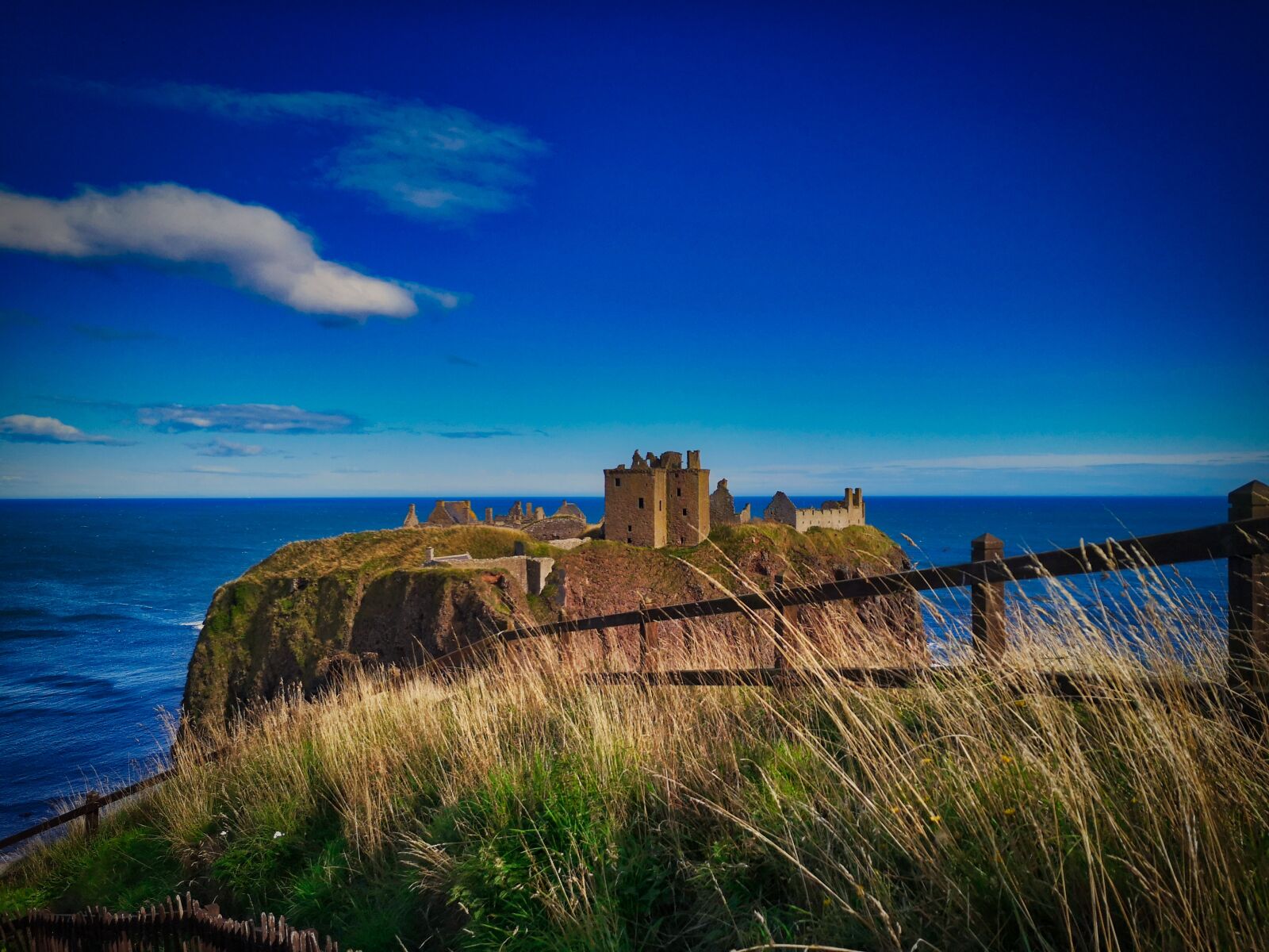 HUAWEI P20 sample photo. Castle, ruin, island photography