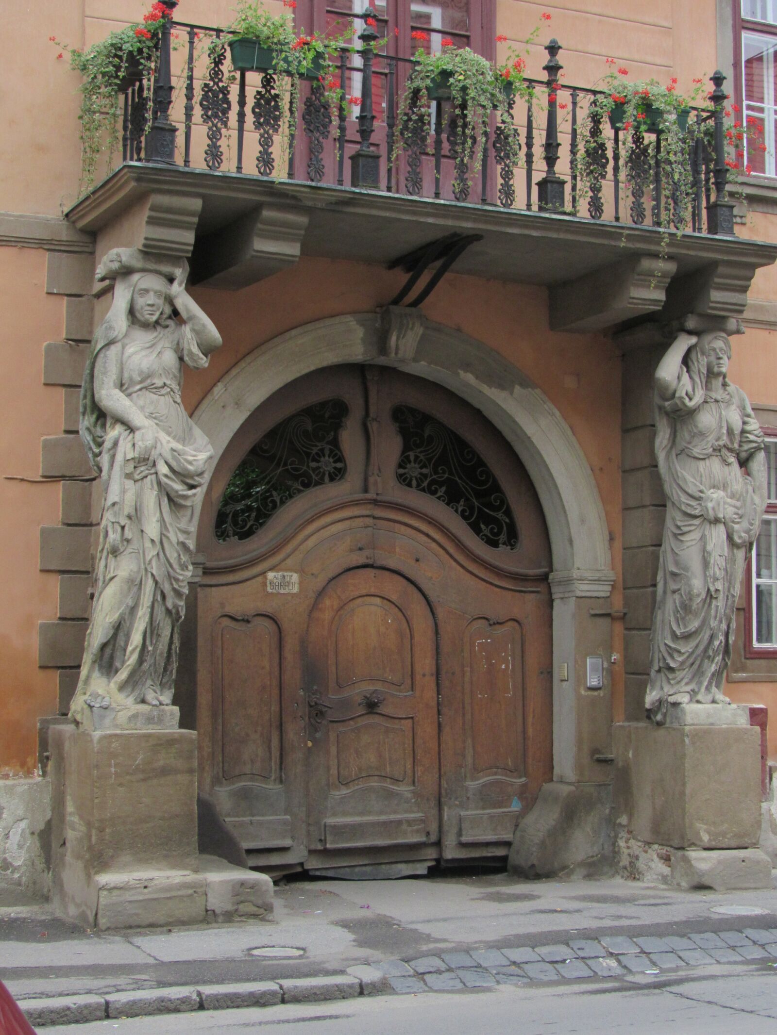 Canon PowerShot SX530 HS sample photo. Sibiu, transylvania, house with photography