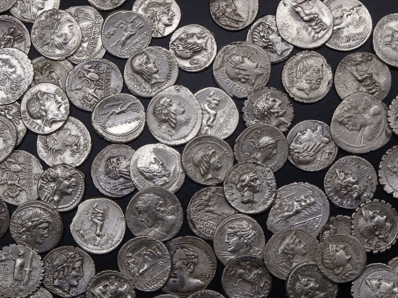 Sony DSC-HX60 sample photo. Coins, roman coins, money photography