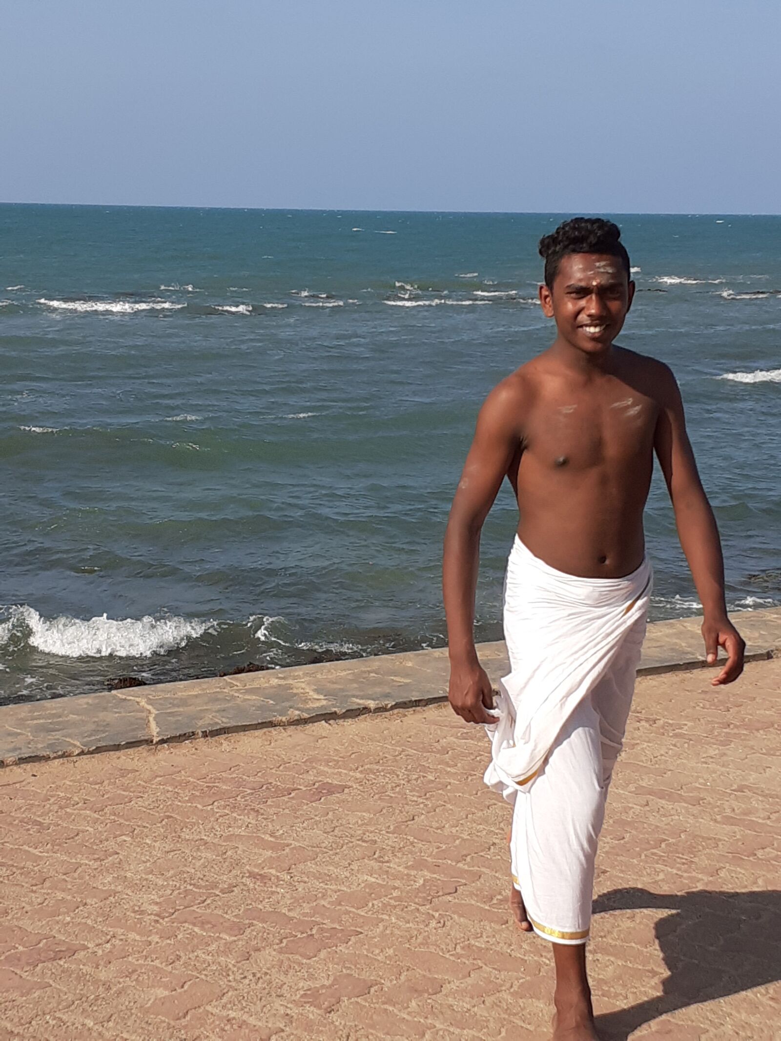 Samsung SM-A202F sample photo. Swimming, ocean, water photography