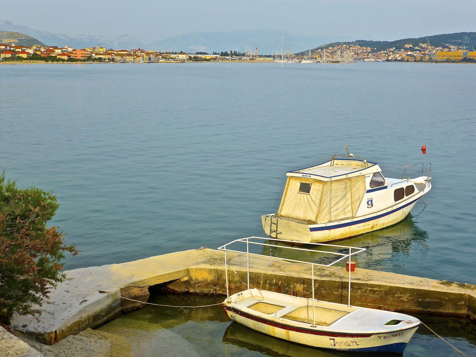 Panasonic DMC-TZ41 sample photo. Boats, lake, tranquil photography
