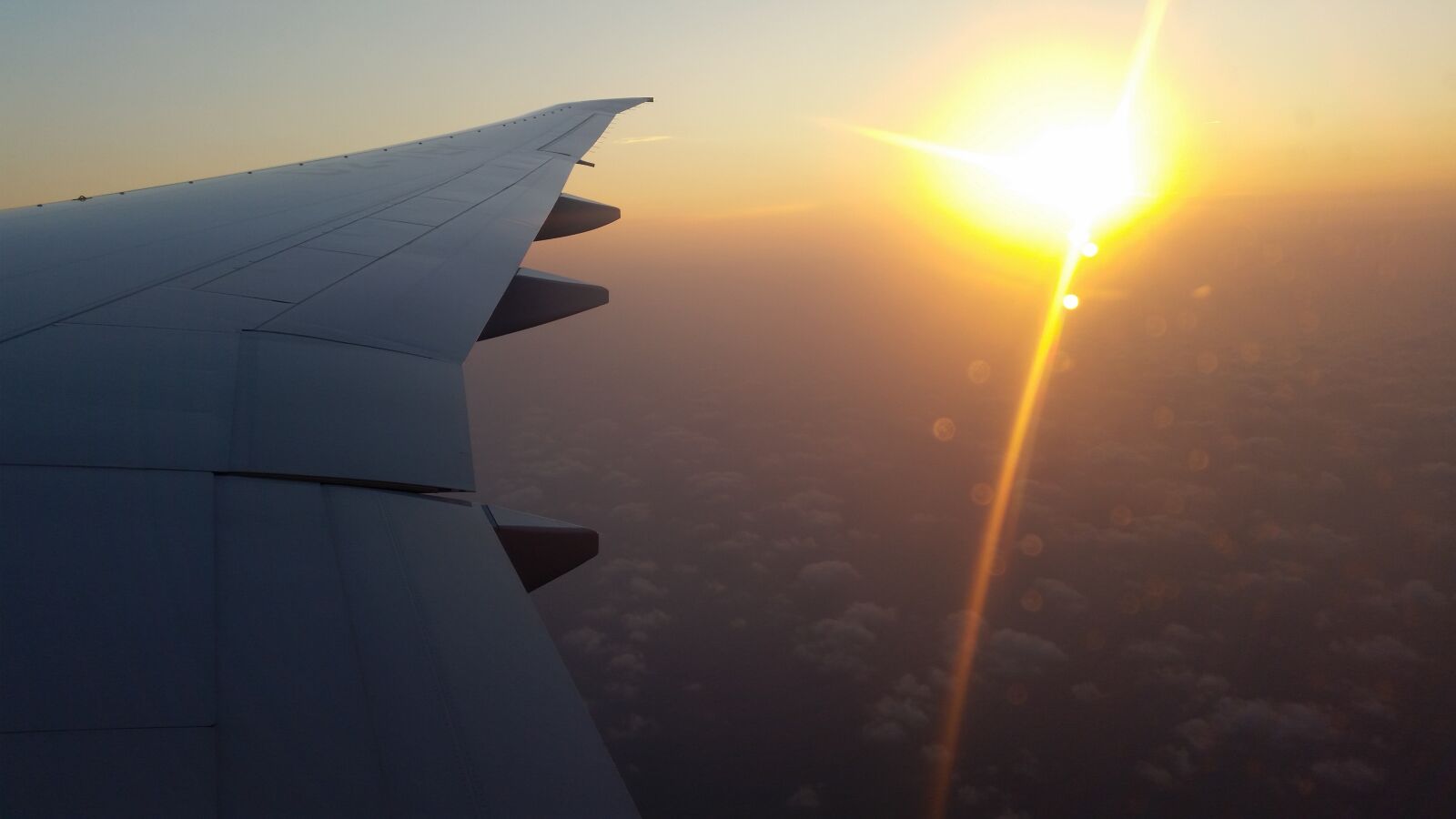 Samsung Galaxy S5 sample photo. Plain, sky, sun photography