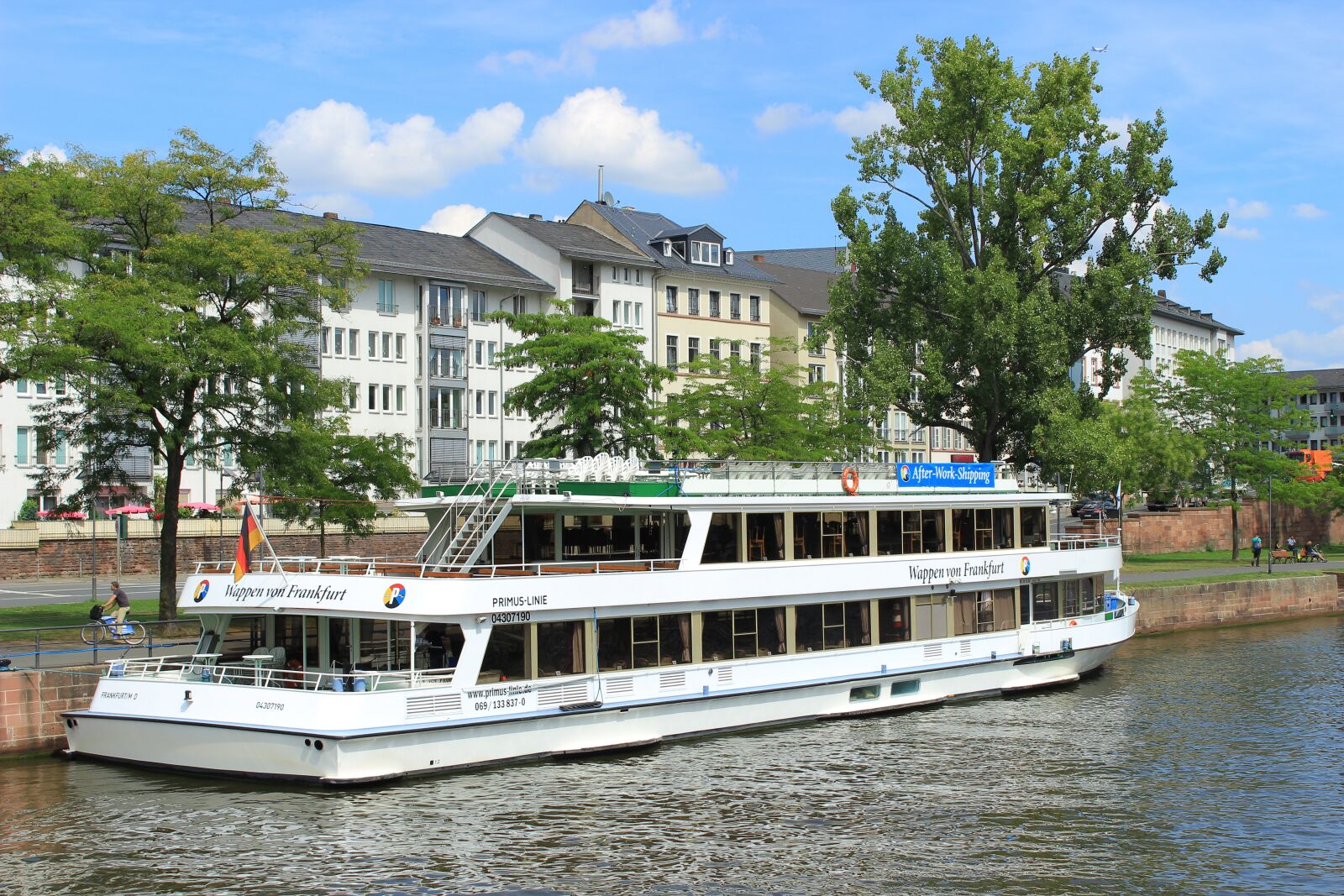 Canon EOS 600D (Rebel EOS T3i / EOS Kiss X5) sample photo. Ship, water, boat photography