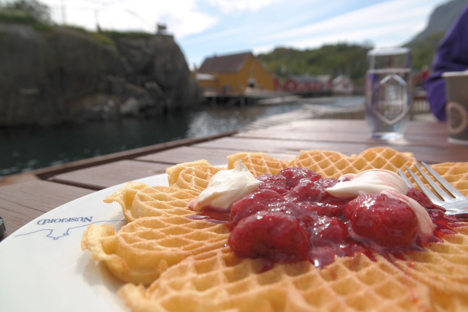 Samsung NX300 sample photo. Waffle, cherries, cream photography