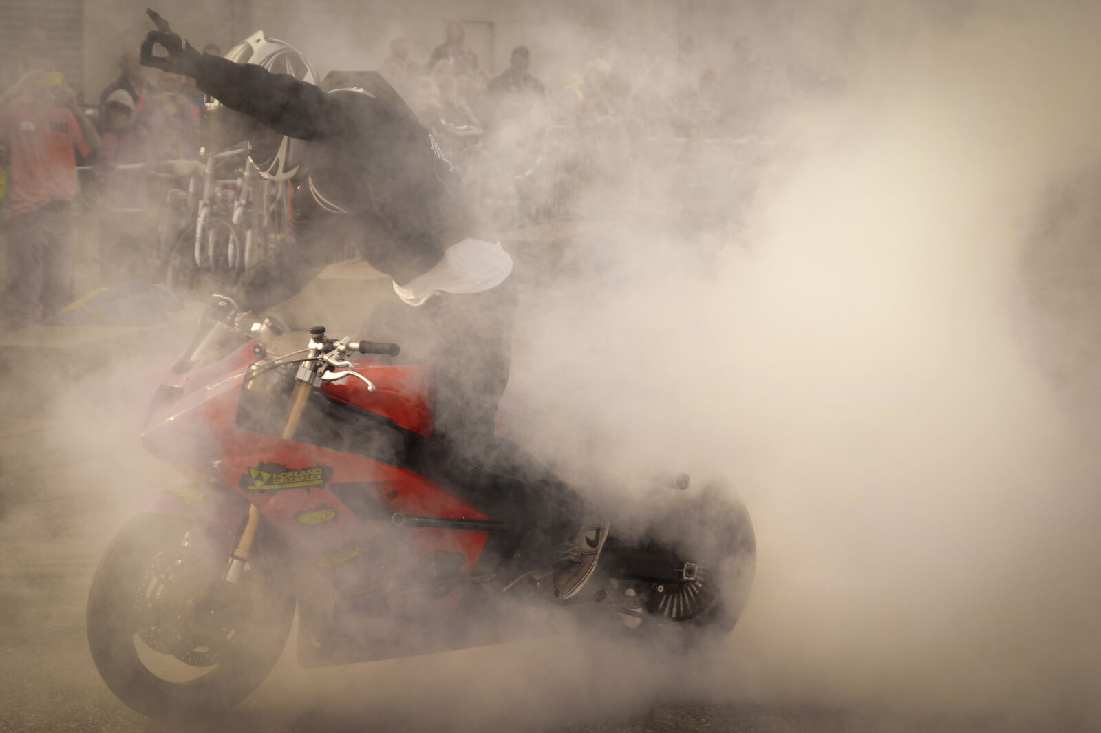 Sony DT 18-55mm F3.5-5.6 SAM II sample photo. Man, person, dust, sport photography