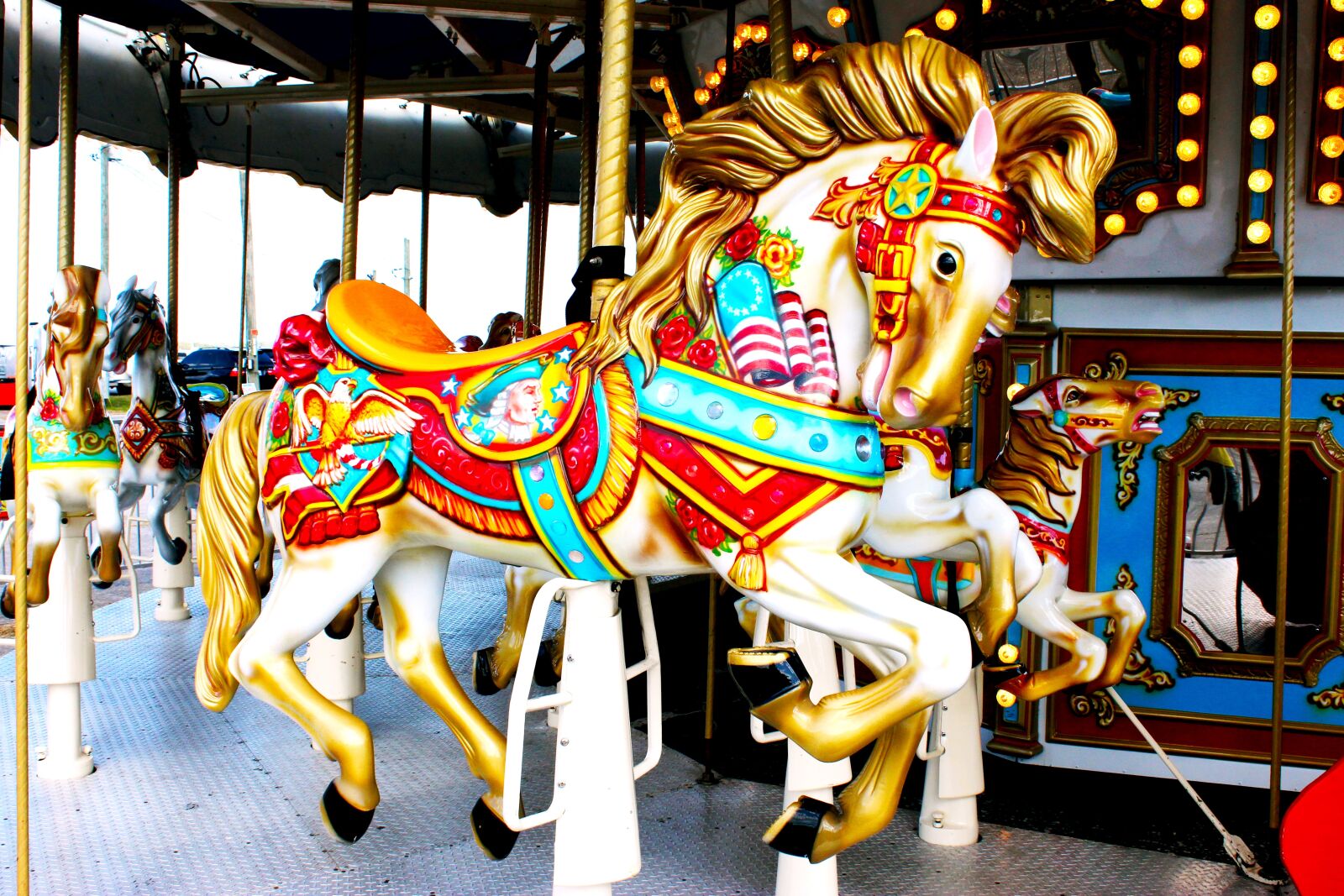 Canon EOS 650D (EOS Rebel T4i / EOS Kiss X6i) sample photo. Carousel, horse, merry-go-round photography