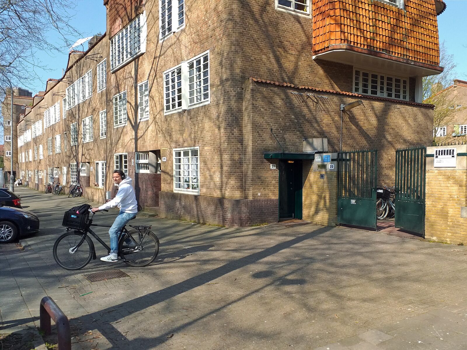 Samsung Galaxy J4+ sample photo. Architecture, dutch architecture, amsterdam photography
