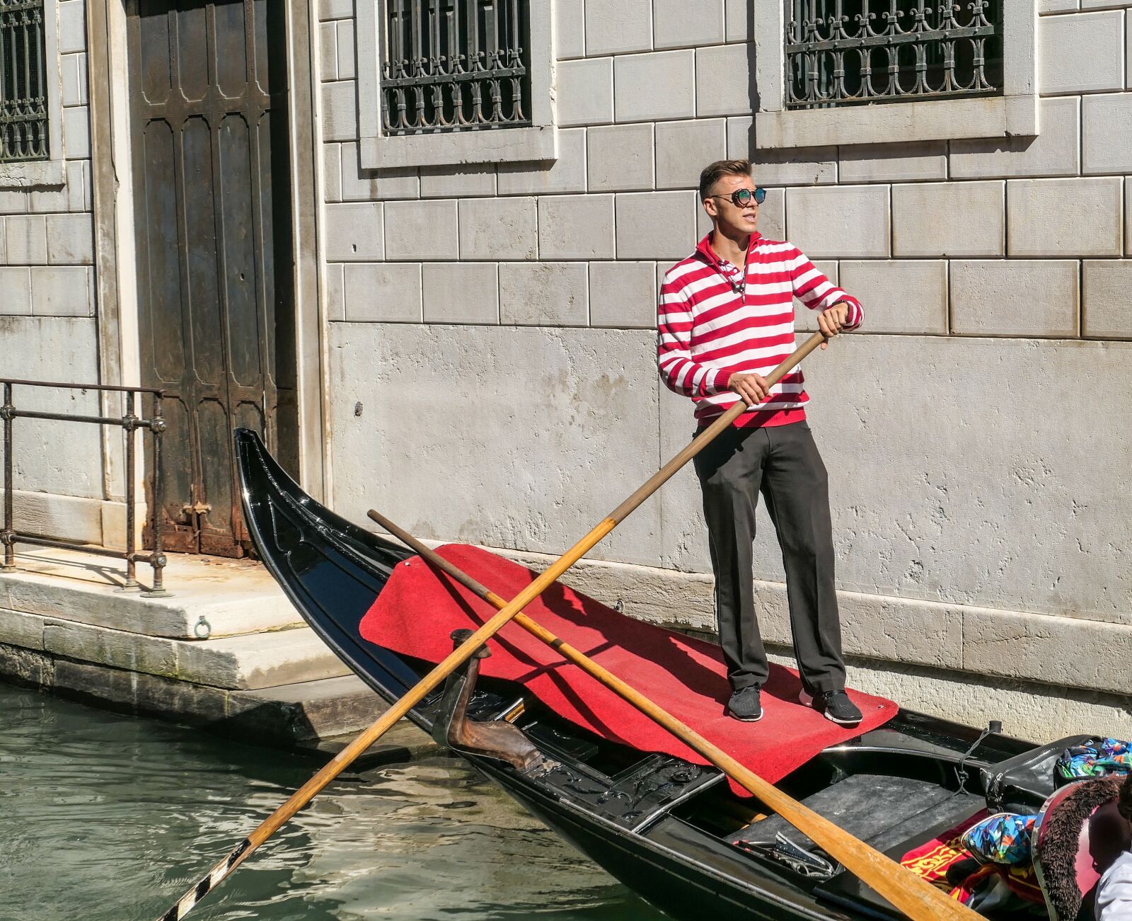Panasonic Lumix DMC-LX10 (Lumix DMC-LX15) sample photo. Human, gondola, channel photography