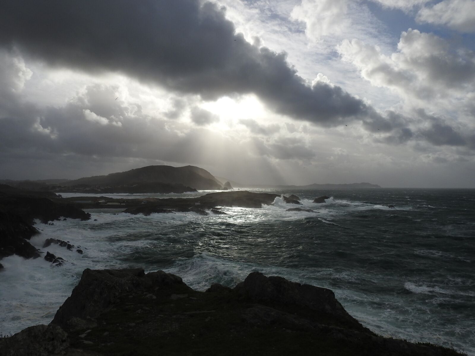 Nikon Coolpix P900 sample photo. Valdoviño, sea, sky photography