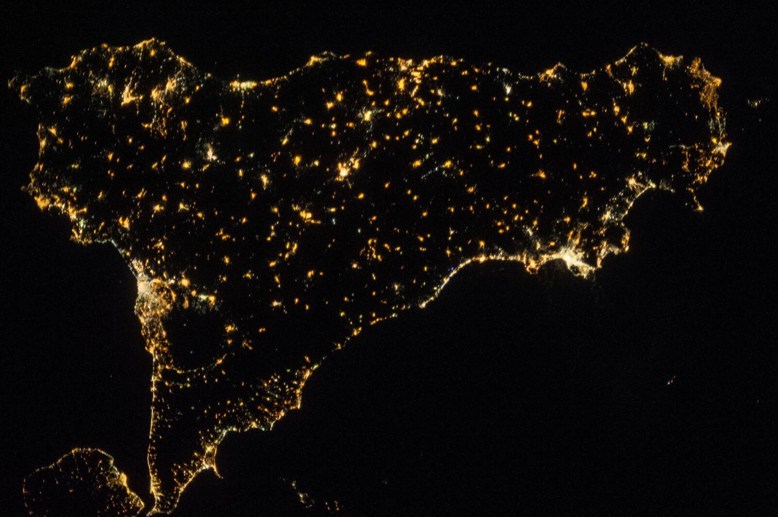 Nikon D3S sample photo. Sicily, italy, international space photography