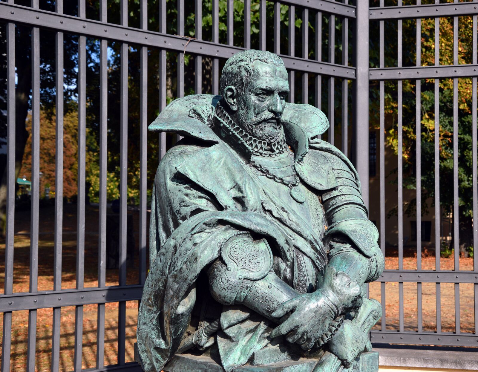 Nikon D3200 sample photo. Sculpture, statue, figure photography