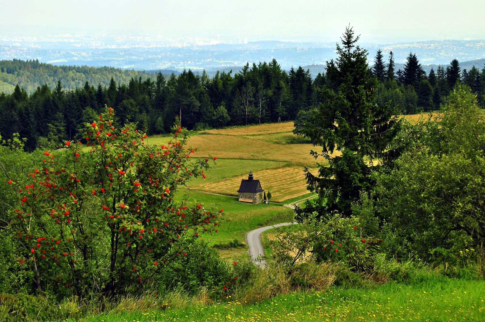 Nikon D90 sample photo. Chapel, koskowa mountain, beskids photography