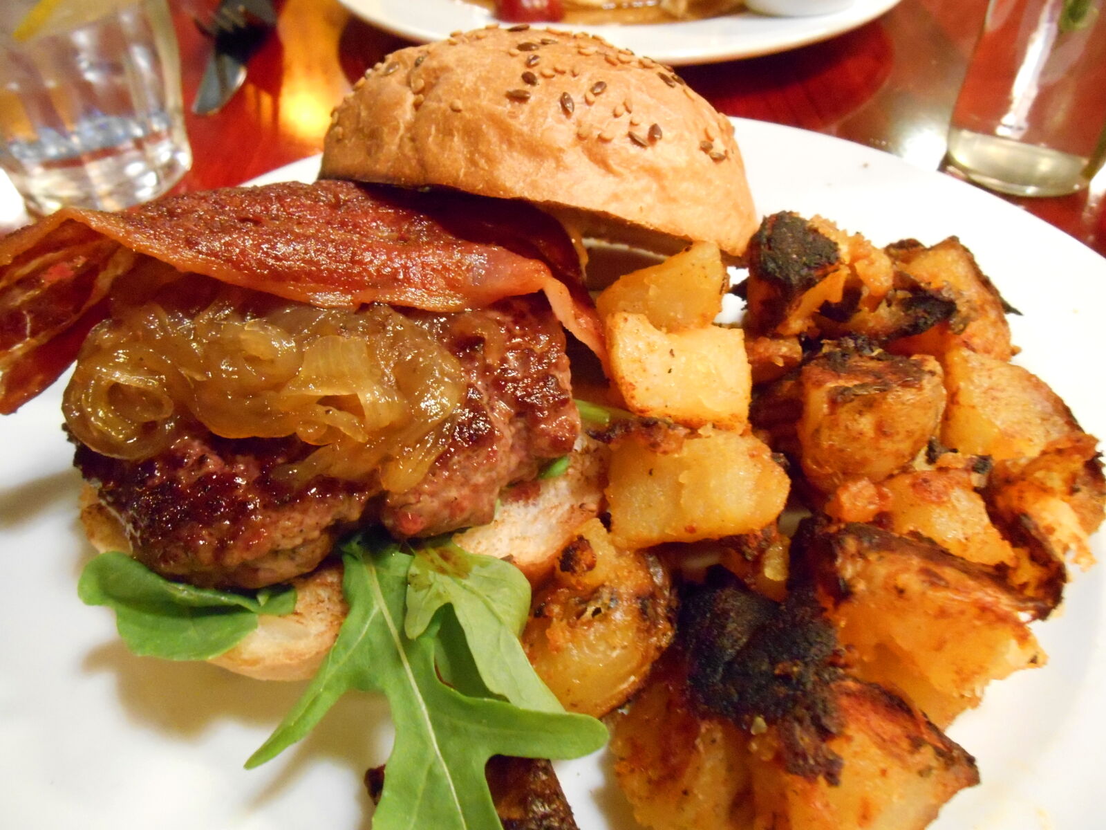 Nikon Coolpix S3500 sample photo. Bacon, burger, burgers, dinner photography