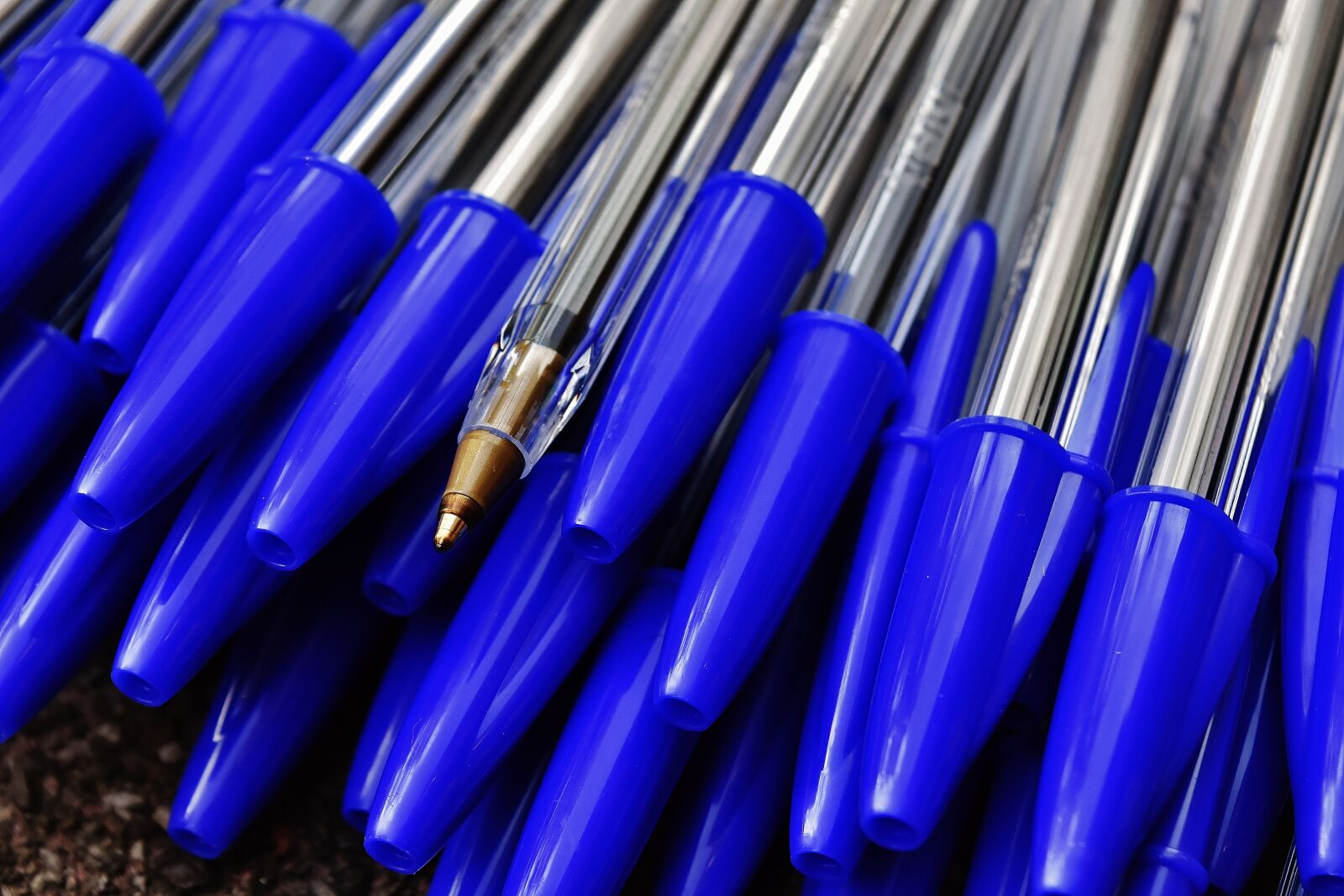 Nikon D7200 sample photo. Pen, writing implement, write photography