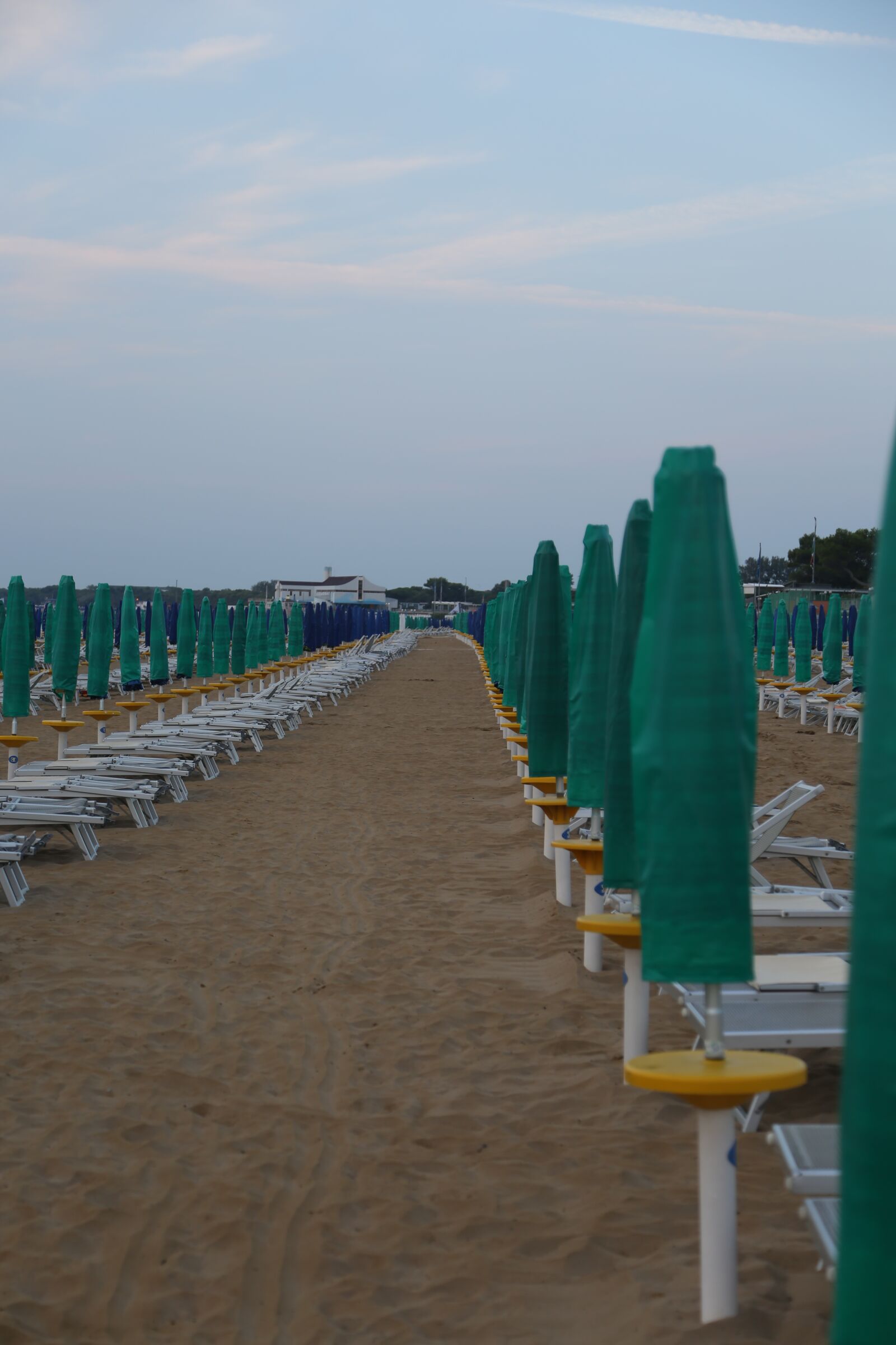 Canon EF 24-105mm F4L IS USM sample photo. Lignano, italy, beach photography