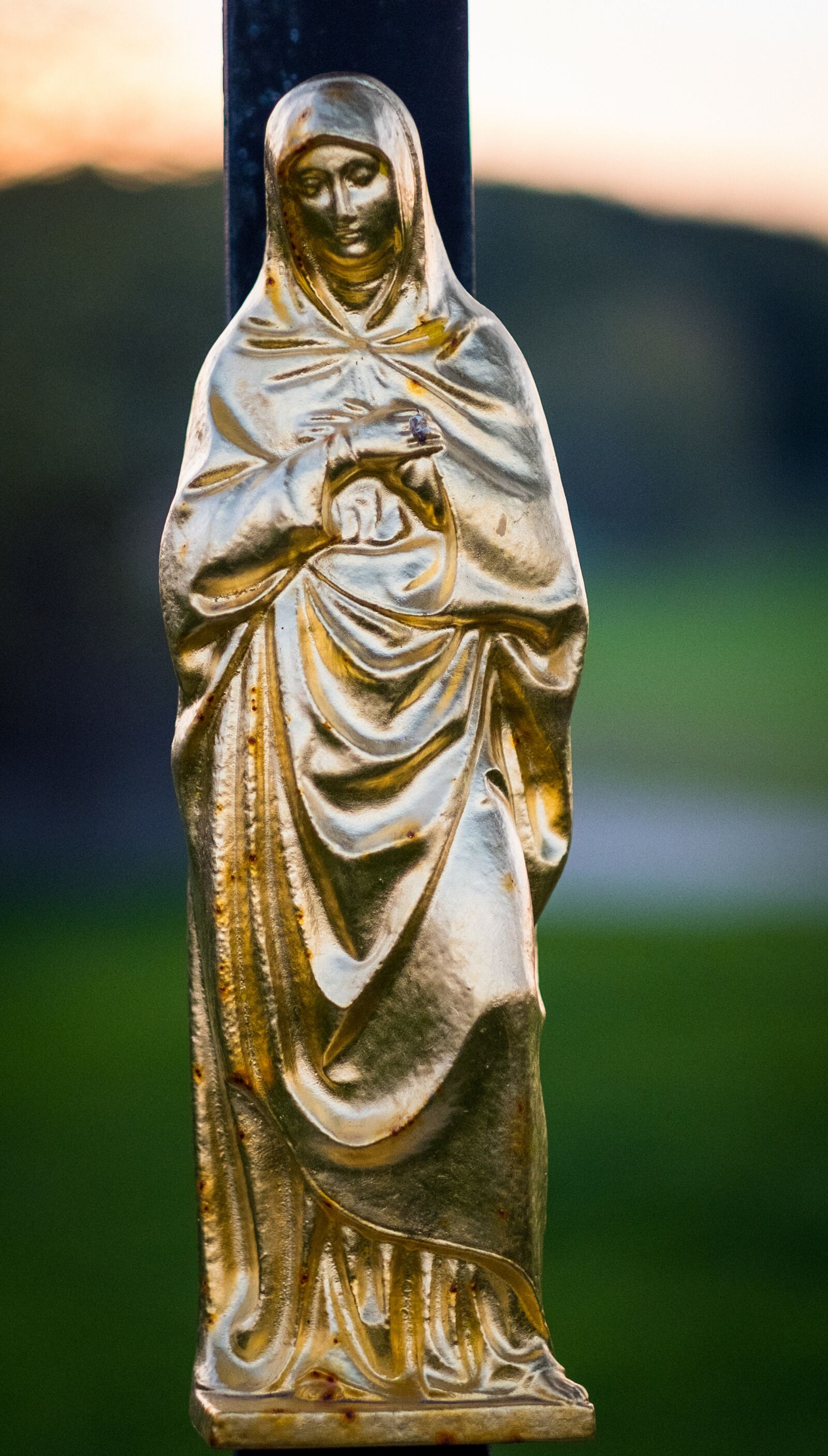 Fujifilm X-T2 + Fujifilm XF 56mm F1.2 R sample photo. Statue, sculpture, religion photography