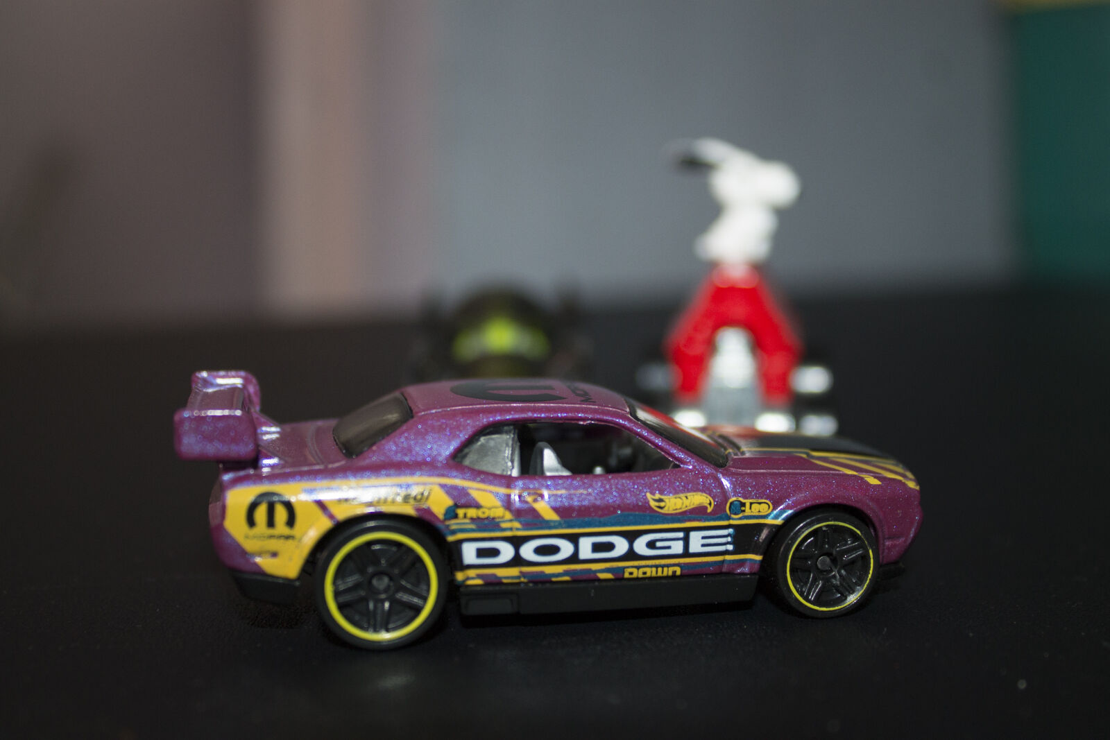 Canon EOS 1100D (EOS Rebel T3 / EOS Kiss X50) sample photo. Car, toy, toy, cars photography