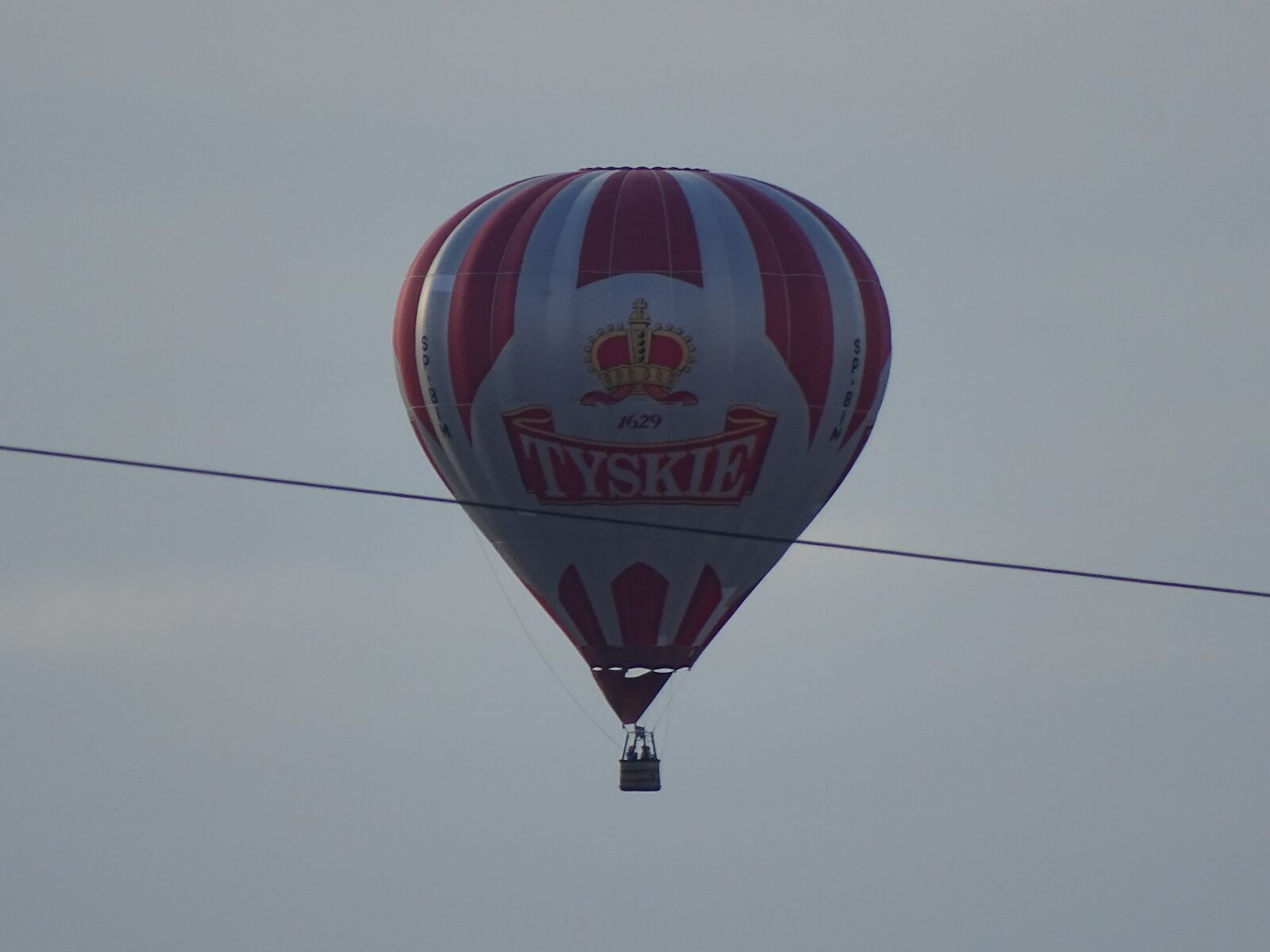 Sony Cyber-shot DSC-HX400V sample photo. Balloon, sky, clouds photography