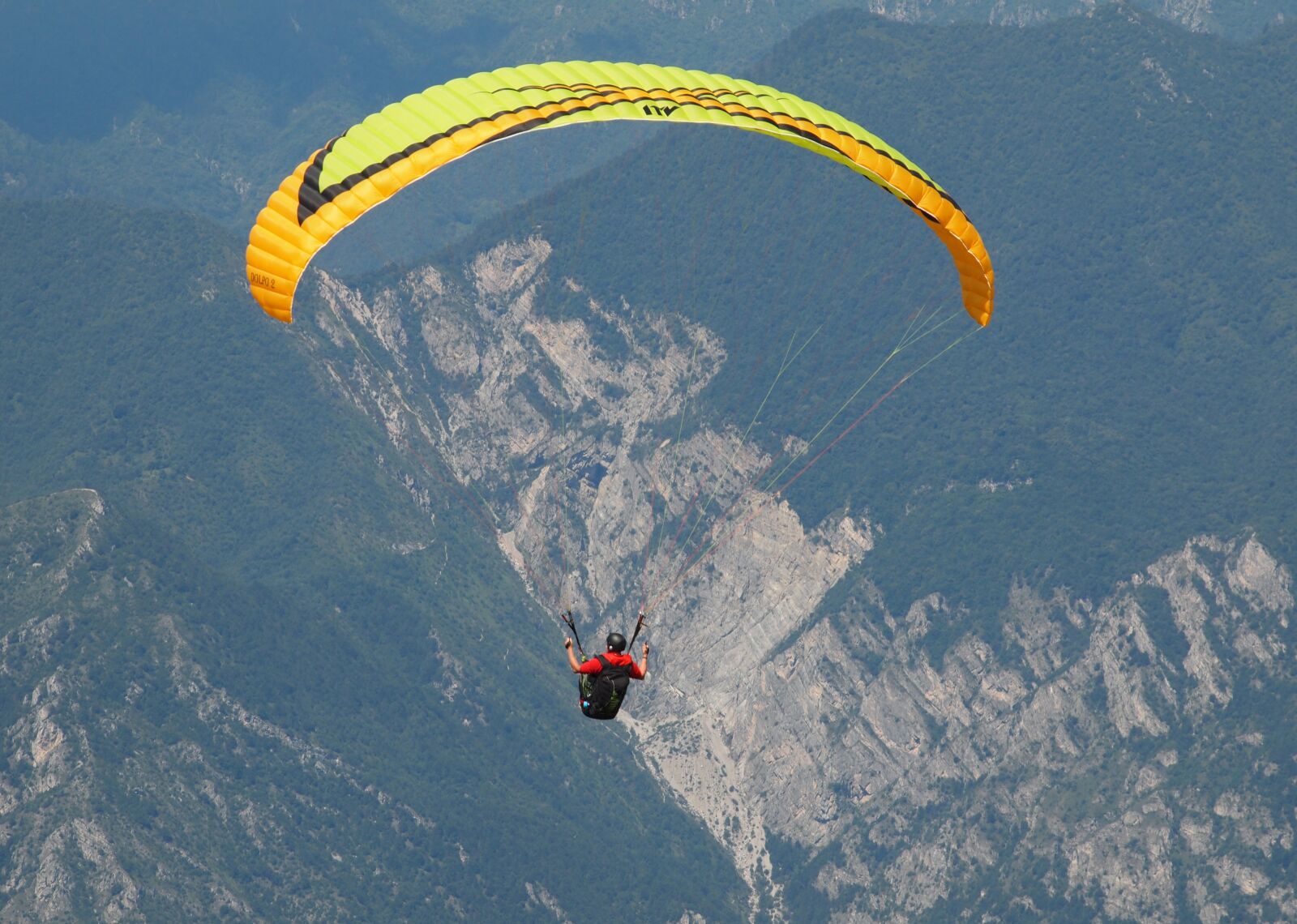 Olympus PEN E-PL1 sample photo. Paraglider, screen, chute photography
