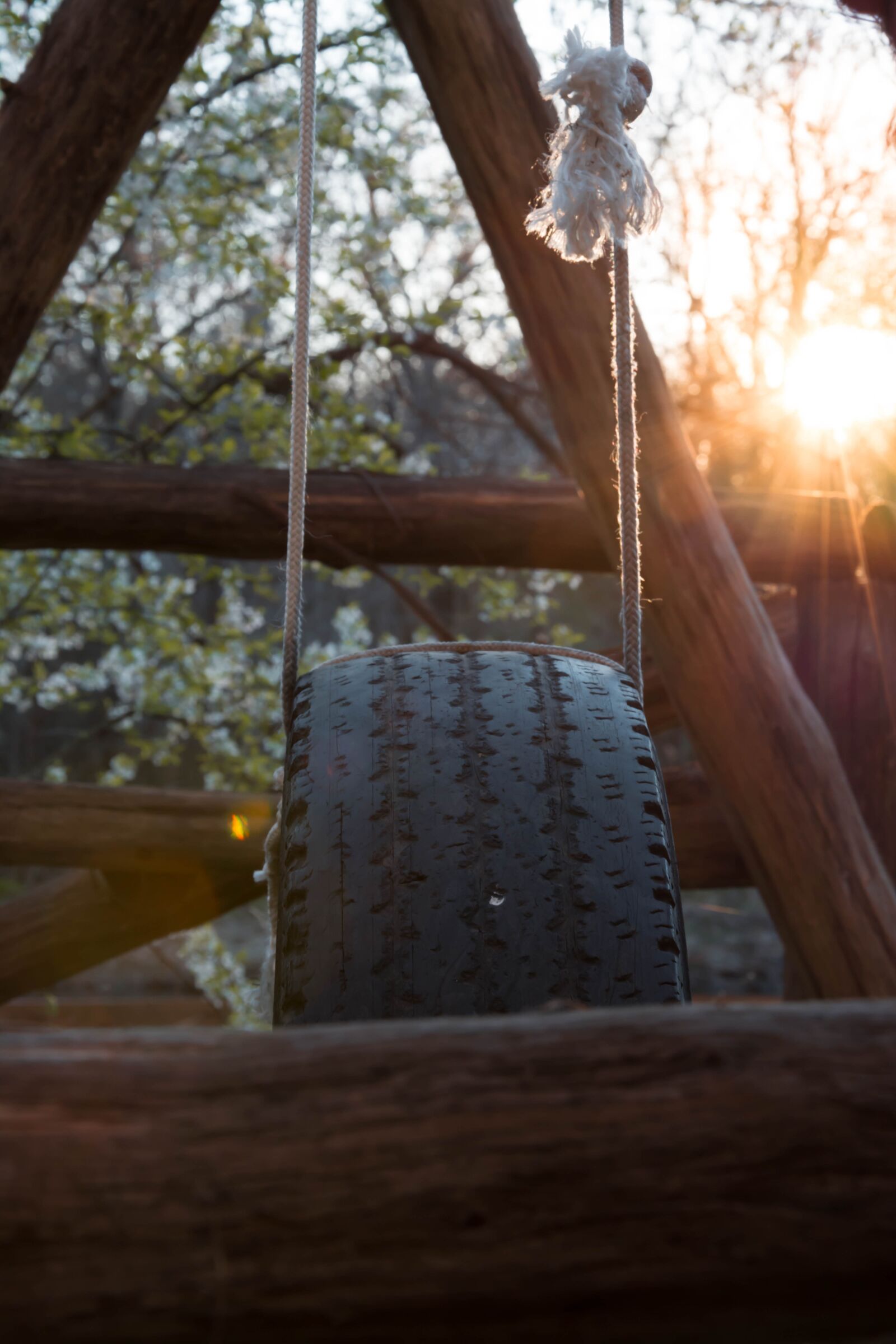 Nikon D7100 sample photo. Tire, swing, spring photography