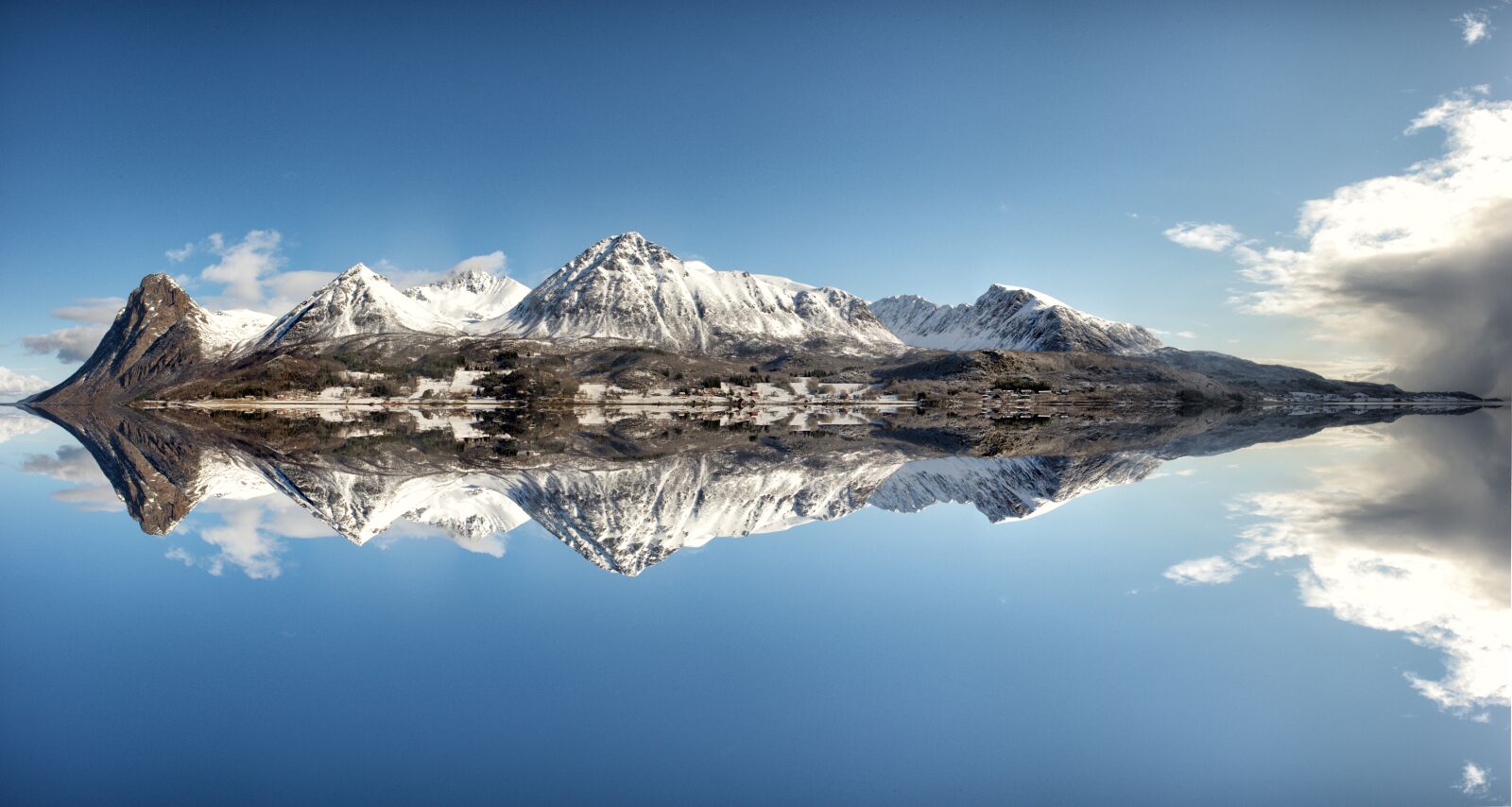 Nikon D3S + Nikon AF-S Nikkor 24-70mm F2.8G ED sample photo. Norway, fjord, nature photography