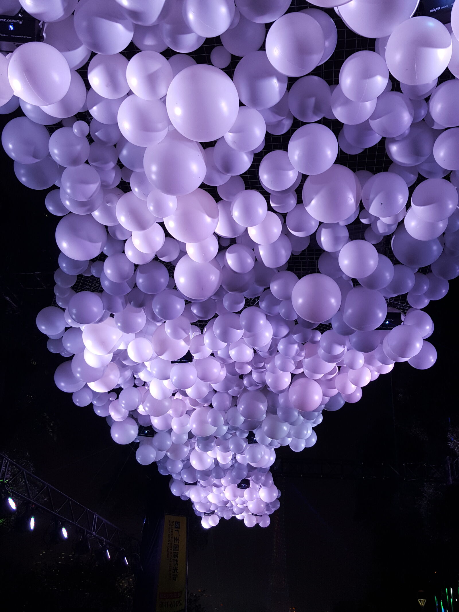 Samsung Galaxy S6 sample photo. Light, show photography