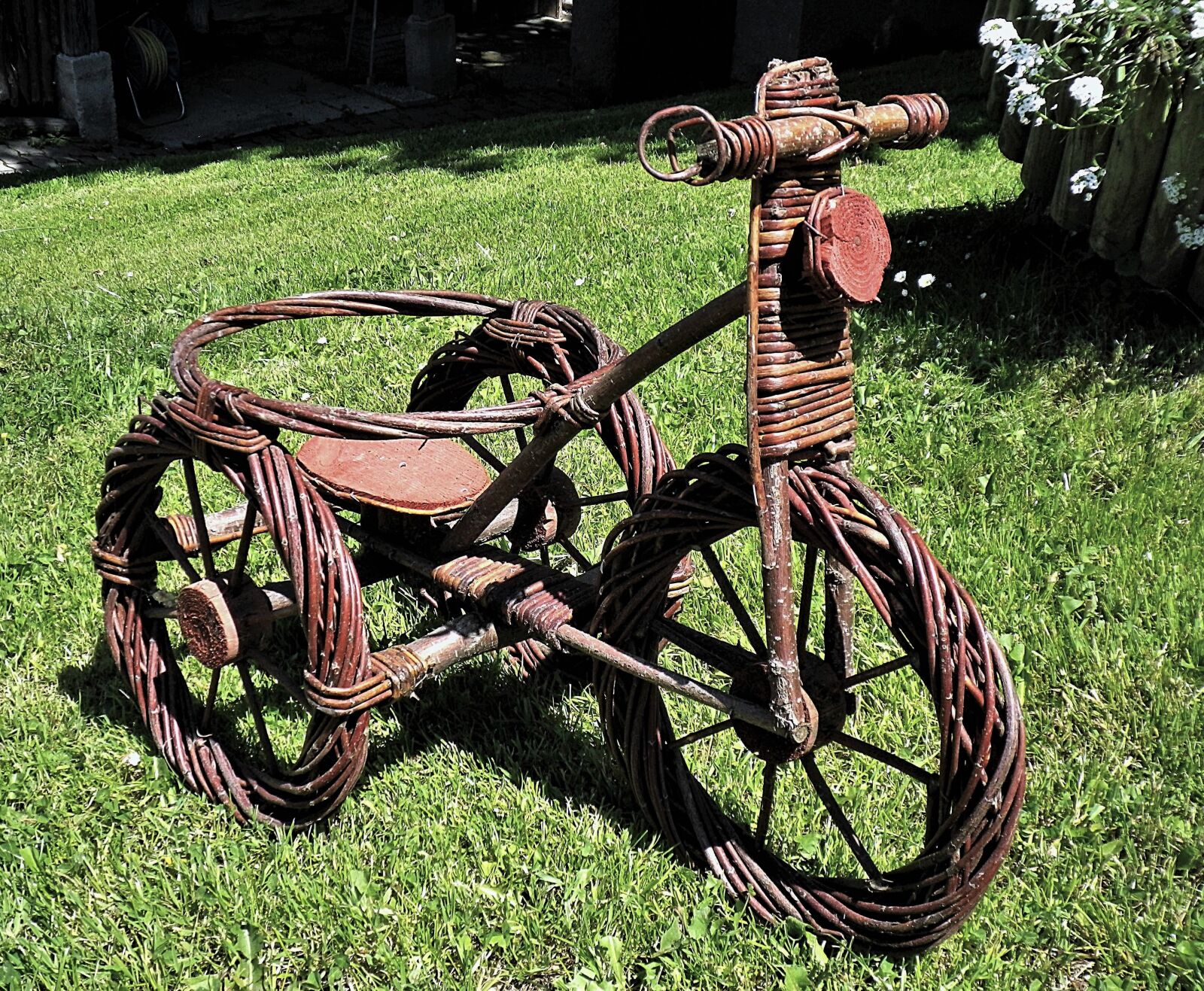 Pentax Optio H90 sample photo. Tricycle, rustic, hand labor photography
