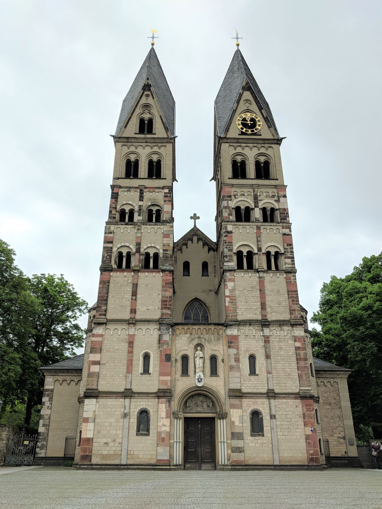 Google Pixel 2 sample photo. Germany, koblenz, basilica of photography