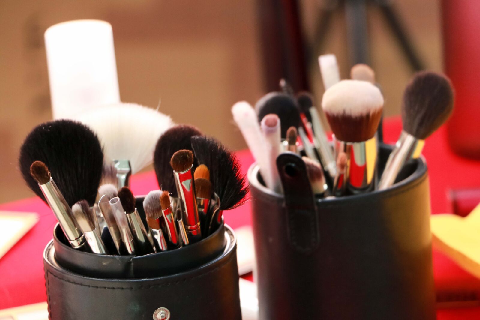 Canon EOS 70D sample photo. Makeup, cosmetics, brush photography
