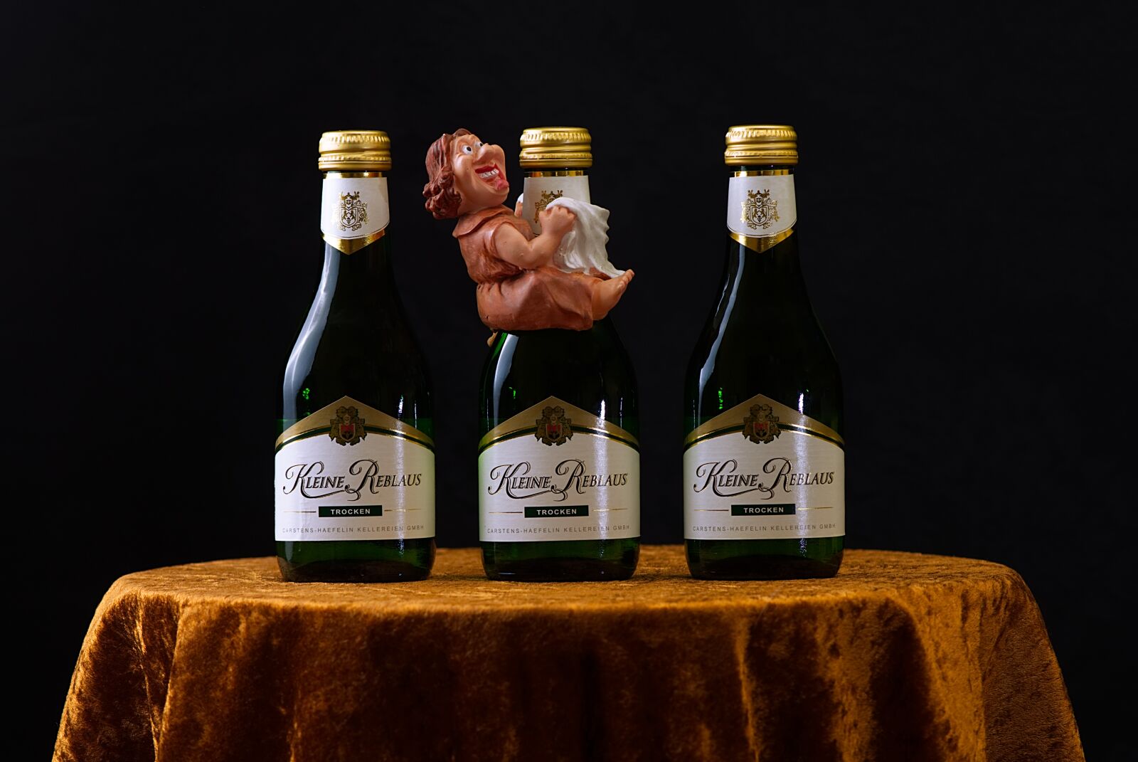 Nikon D7200 sample photo. Wine, drink, figure photography