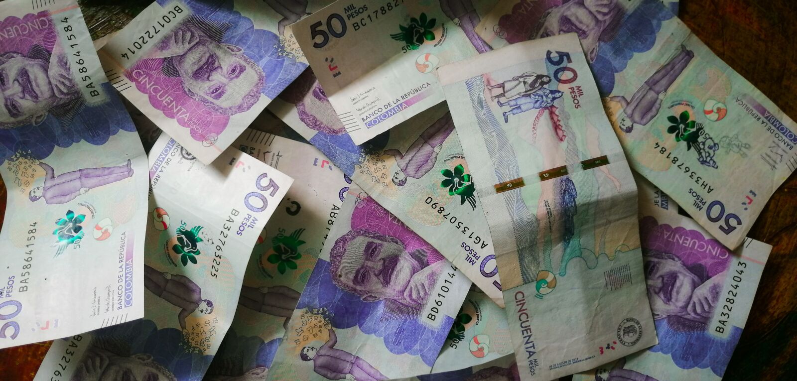 HUAWEI SNE-LX3 sample photo. Money, economy, colombian pesos photography