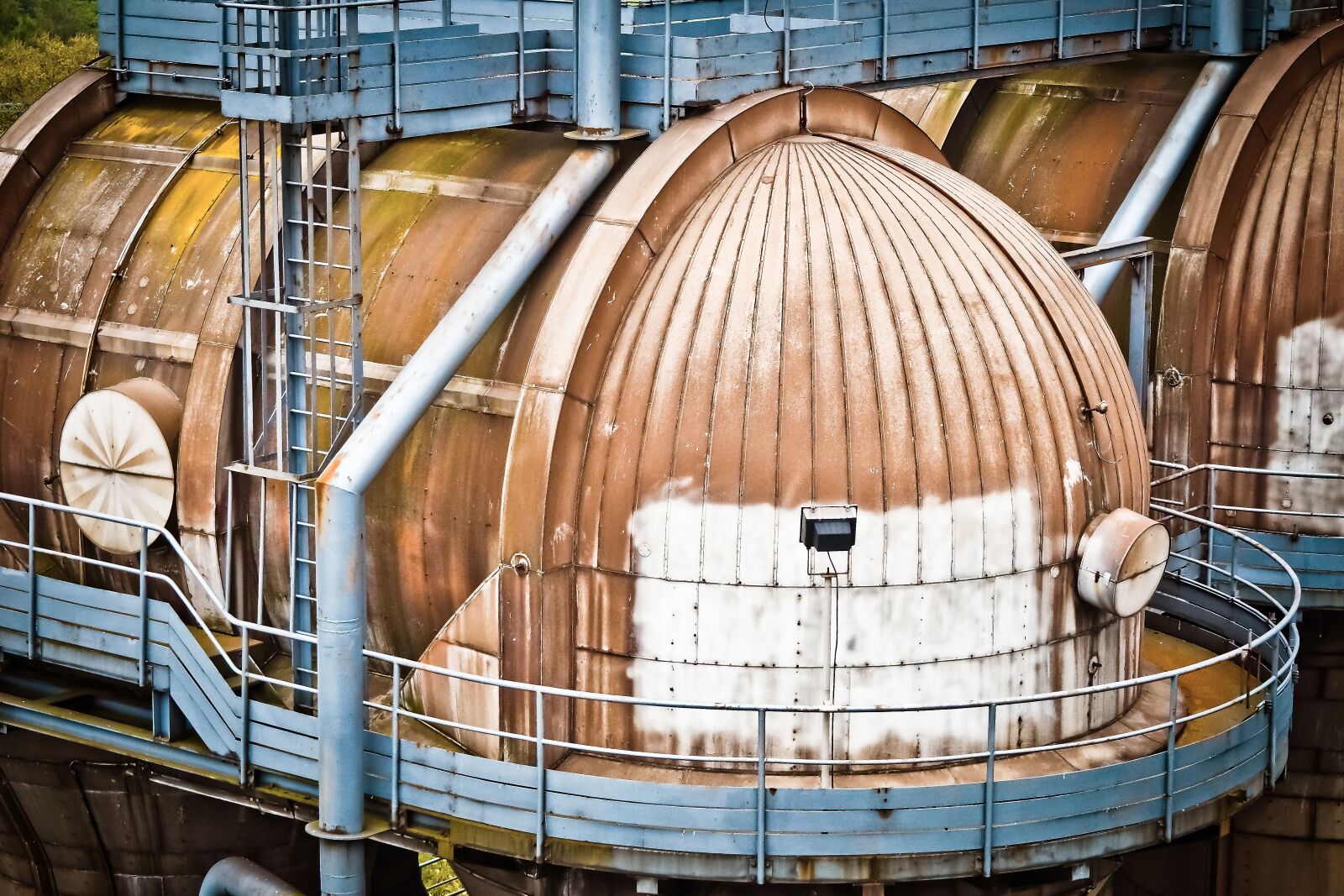 Olympus OM-D E-M10 sample photo. Architecture, steel mill, factory photography