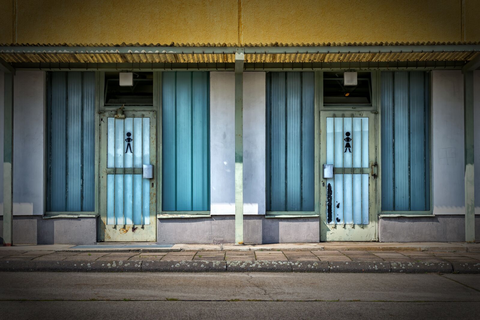 Nikon D3300 sample photo. Toilet, public, loo photography