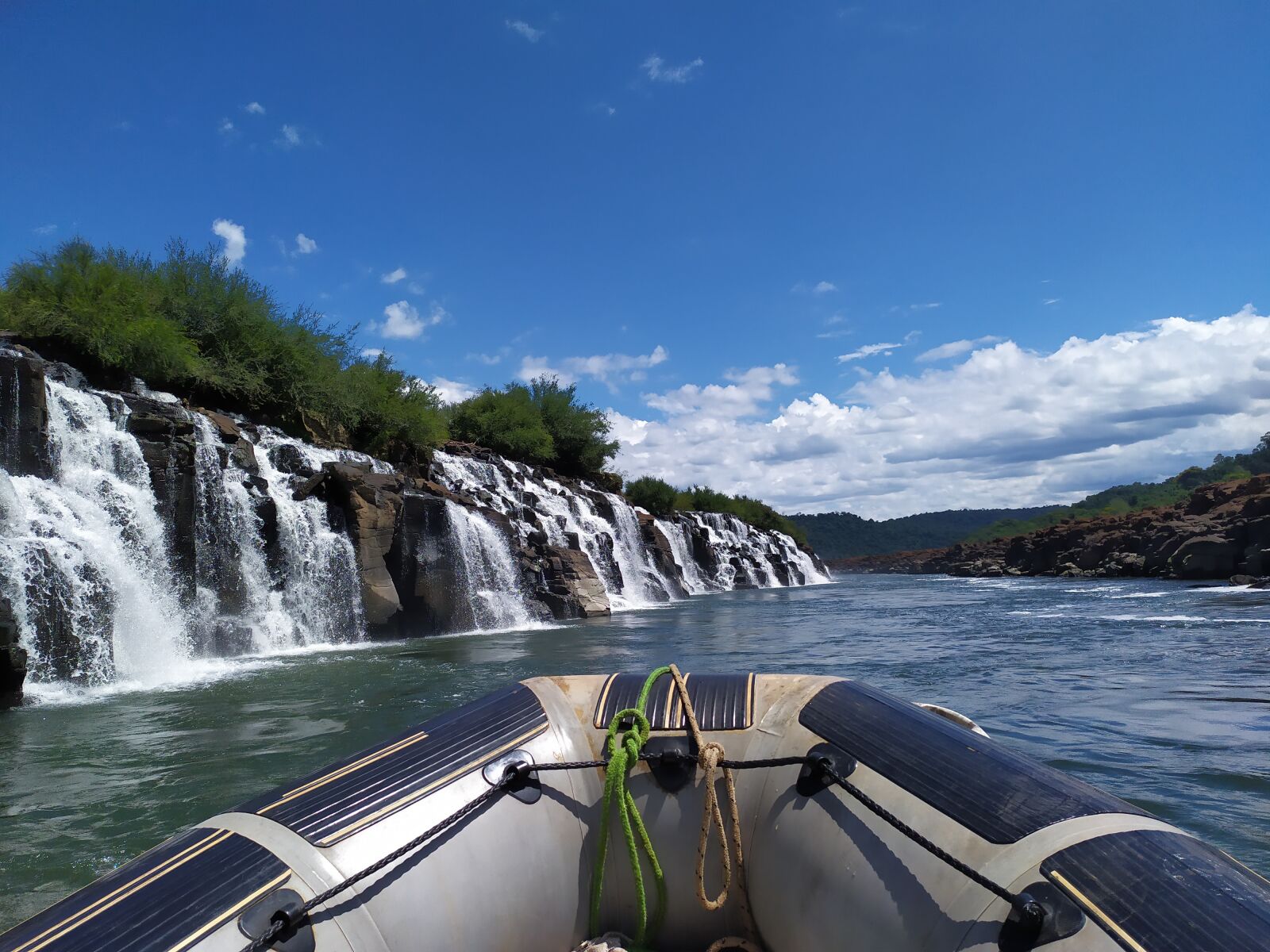Xiaomi Redmi Note 7 sample photo. Water, jumps, waterfalls photography