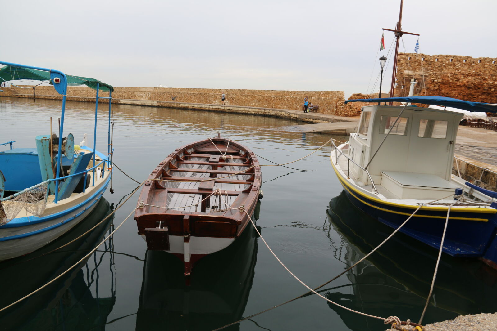 Canon EF-S 18-135mm F3.5-5.6 IS sample photo. Boats photography