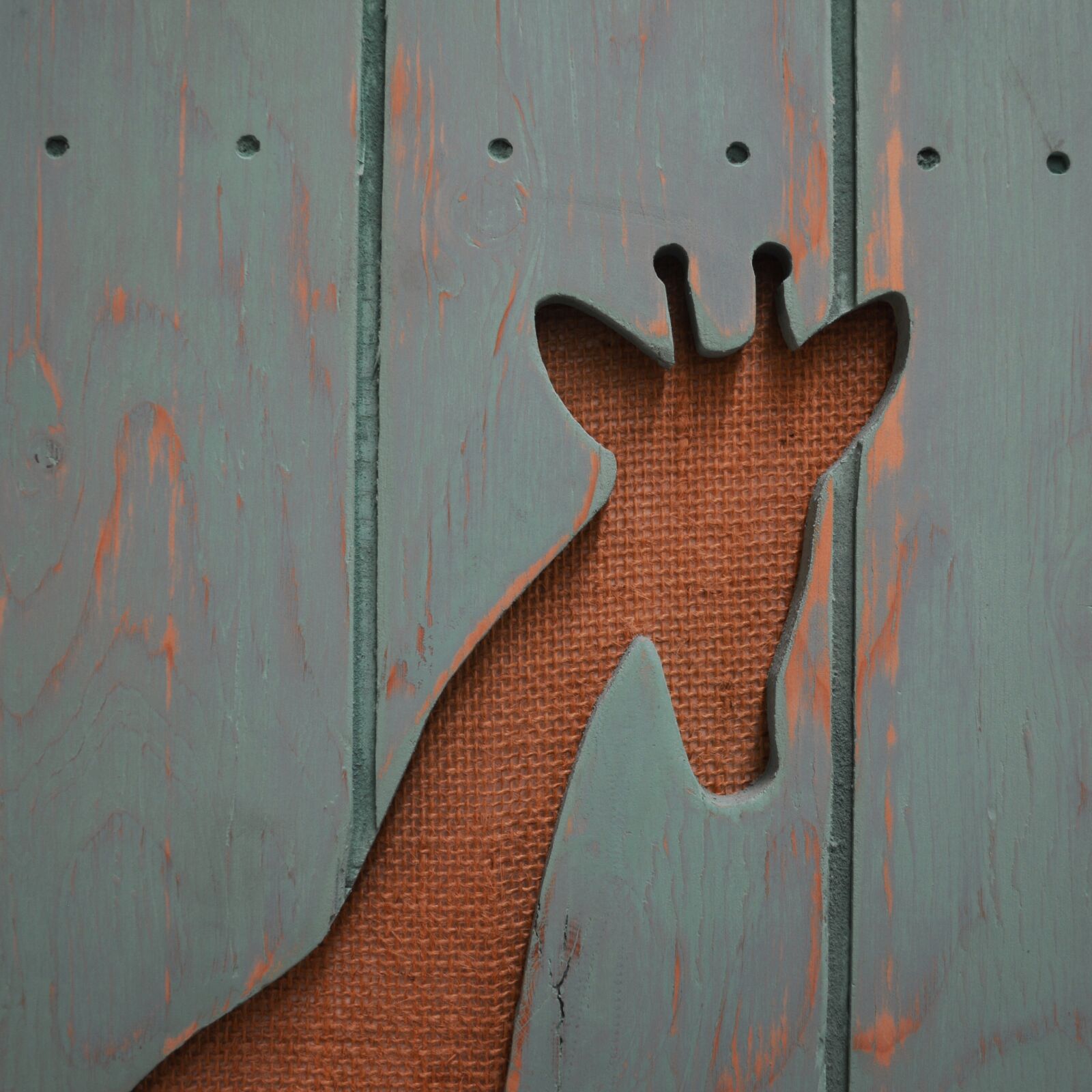Nikon D3200 sample photo. Giraffe, fabric, wood photography