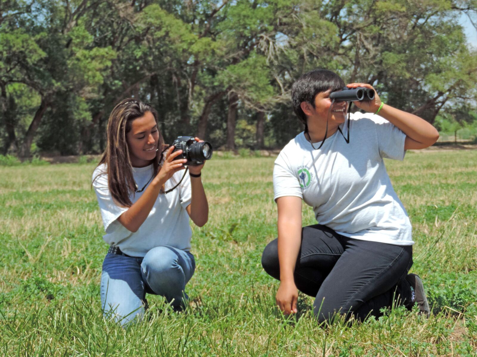 Nikon Coolpix P520 sample photo. Two girls, birdwatching, nature photography