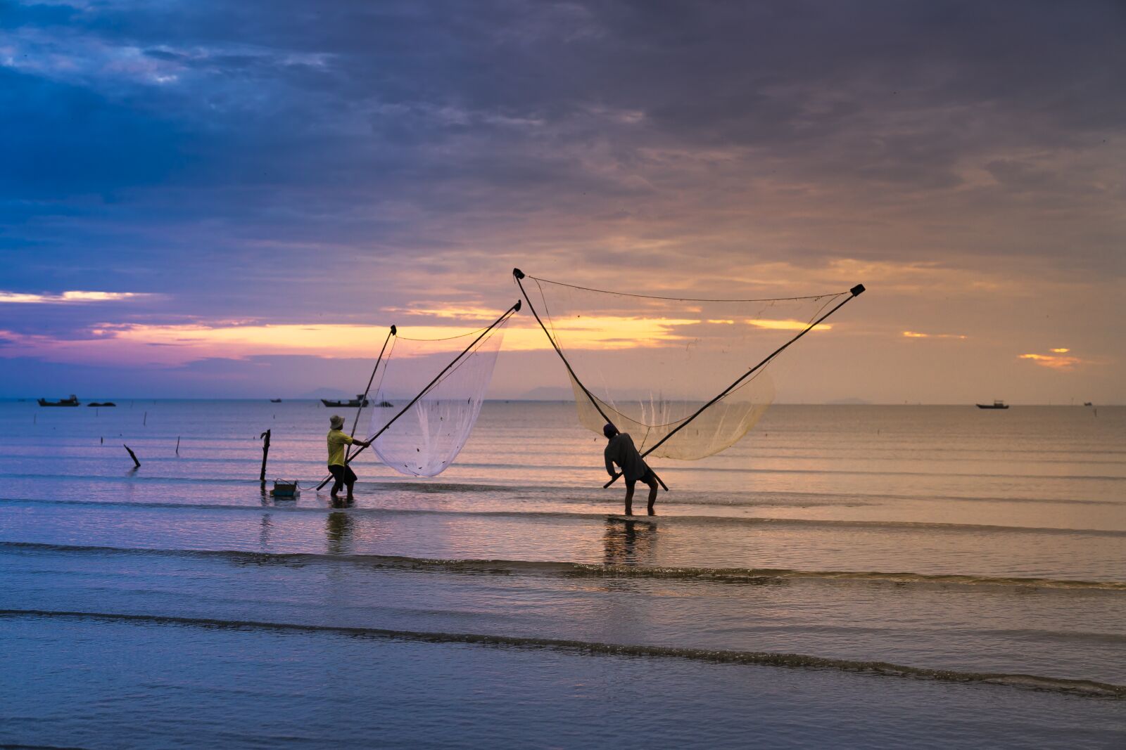 Sony a7R II + Sony FE 24-70mm F2.8 GM sample photo. Clam, clouds, coast photography