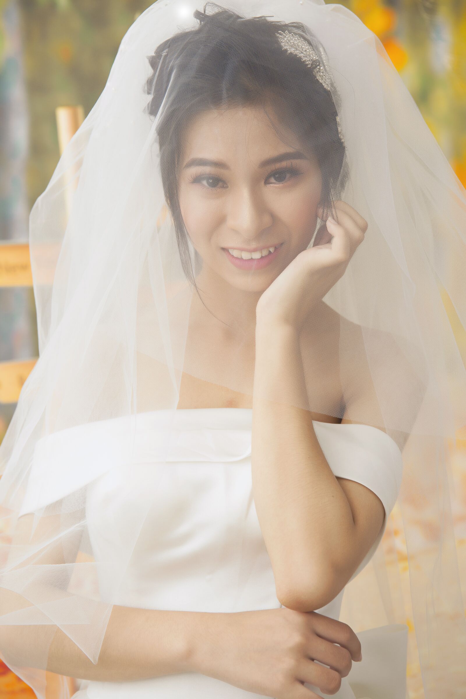 Canon EF 24-70mm F4L IS USM sample photo. Female, young, caucasian photography