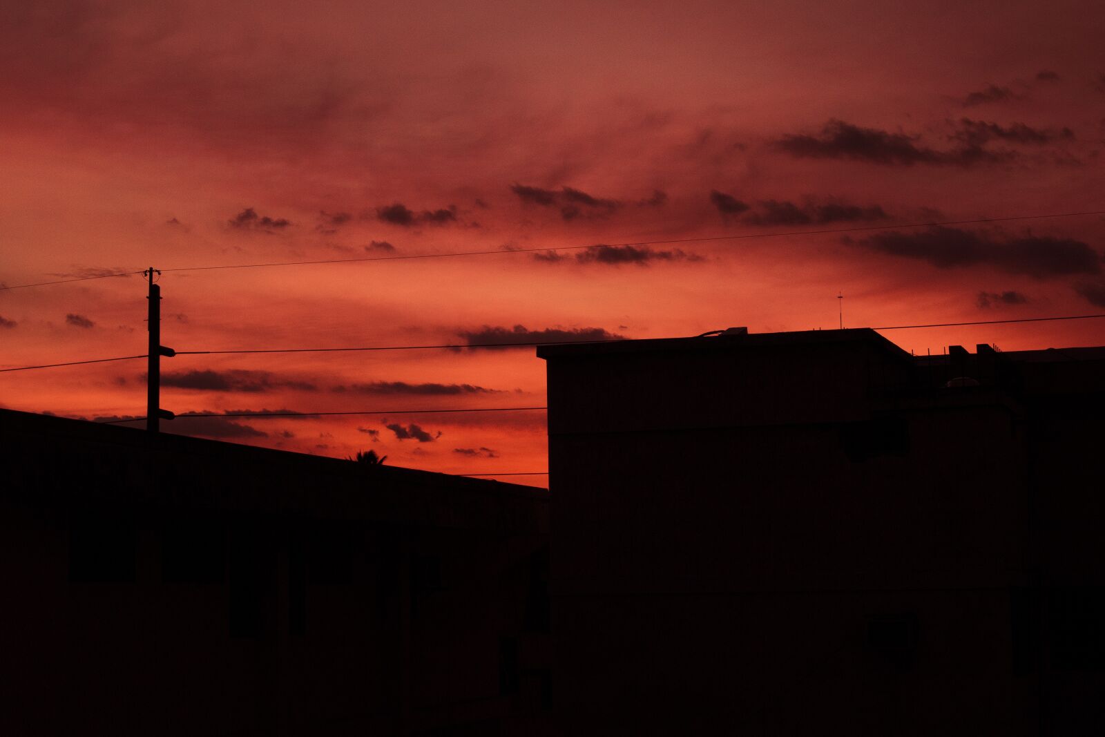 Canon EOS 750D (EOS Rebel T6i / EOS Kiss X8i) sample photo. Network, sky, buildings photography
