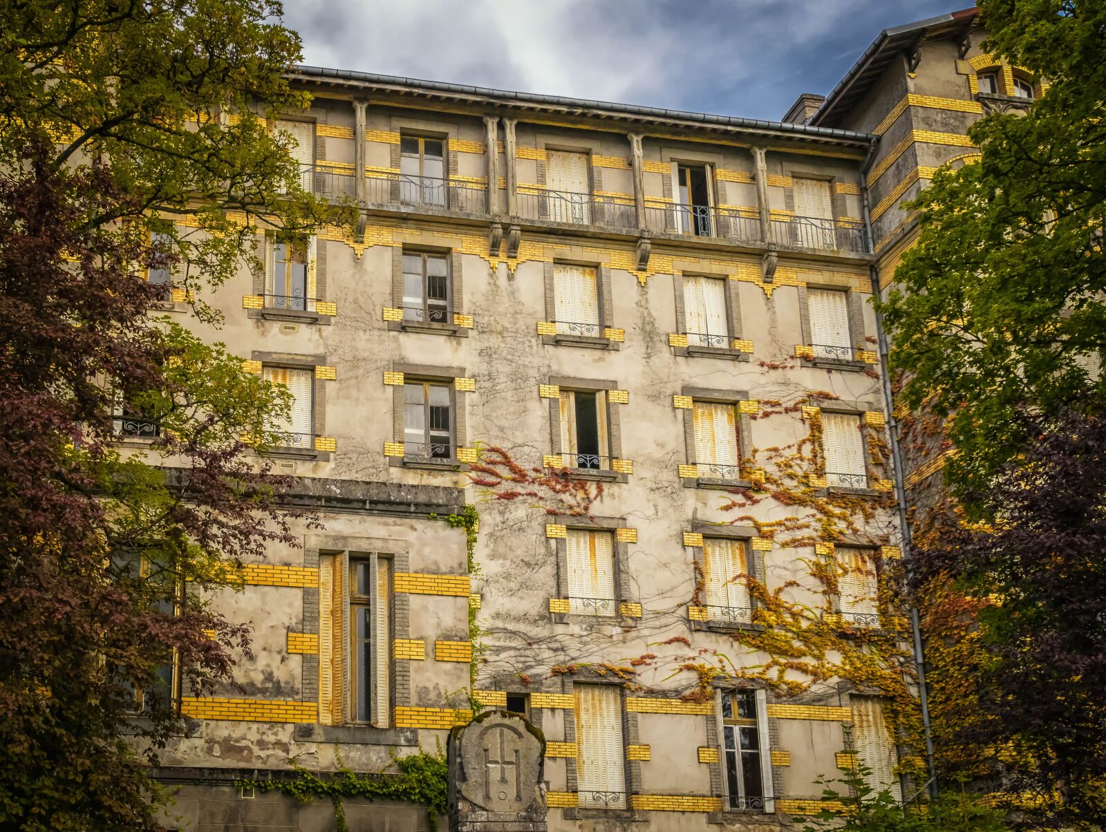 Nikon D3300 sample photo. Lost places, hotel, luxury photography