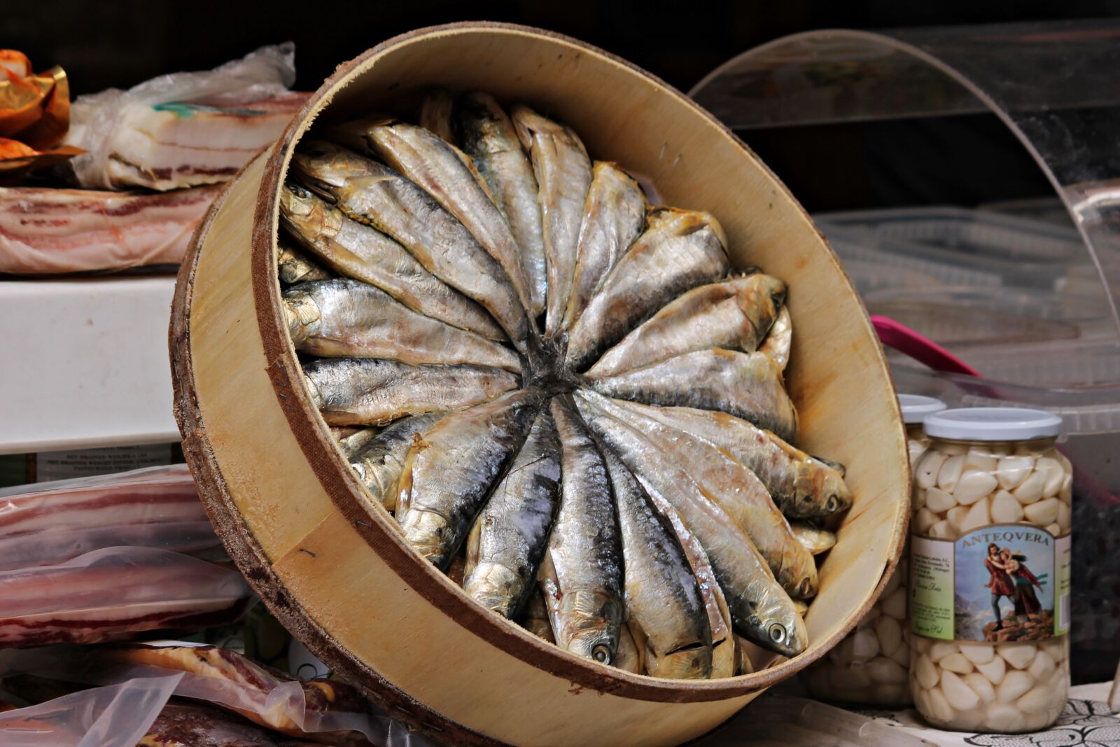Canon EOS 1100D (EOS Rebel T3 / EOS Kiss X50) sample photo. Sardines, food, fresh photography