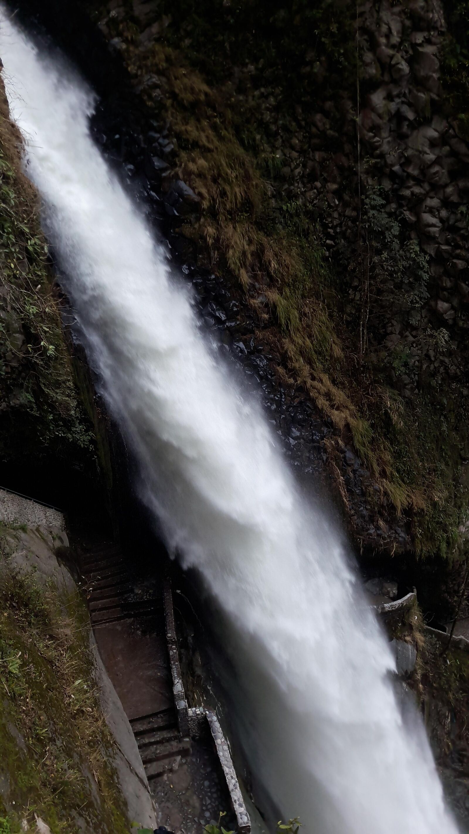 Samsung Galaxy A5(2016) sample photo. Waterfall, bathrooms, landscape photography