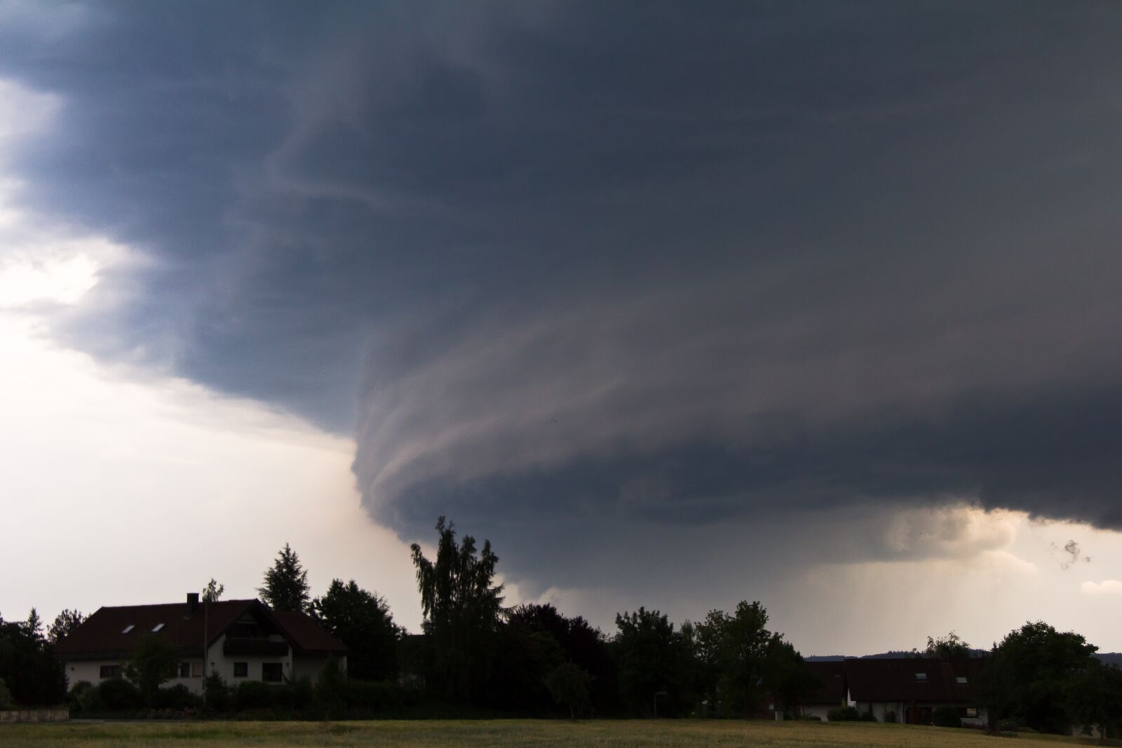 Canon EF-S 17-85mm F4-5.6 IS USM sample photo. Thunderstorm, storm, cumulonimbus photography