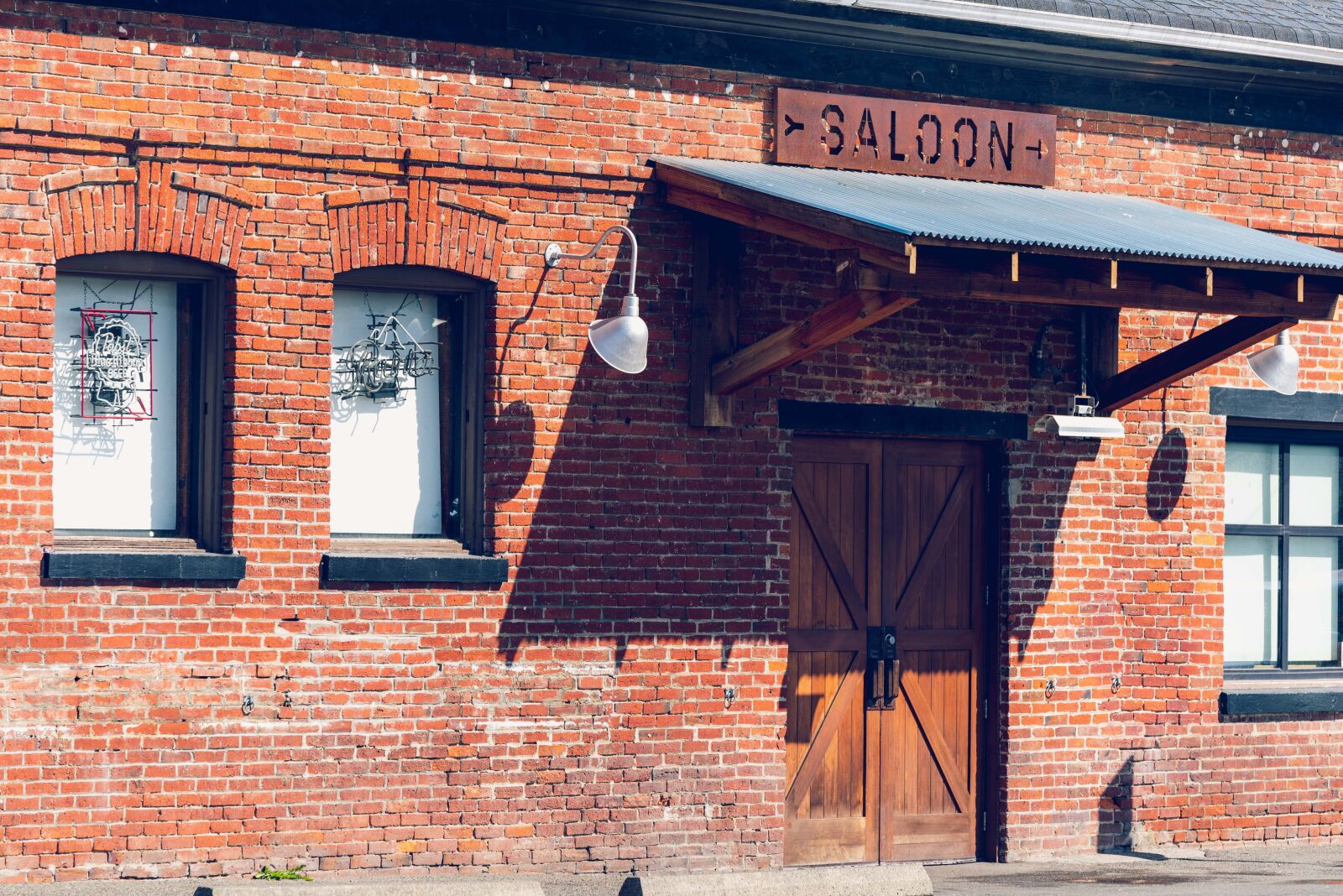 Nikon D750 sample photo. Saloon, bar, entrance photography