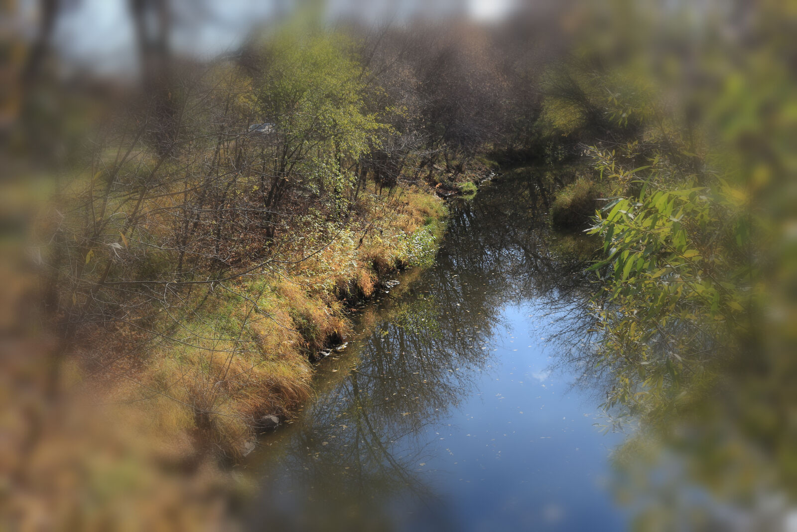 Canon EOS 100D (EOS Rebel SL1 / EOS Kiss X7) sample photo. Blue, water, fall, stream photography