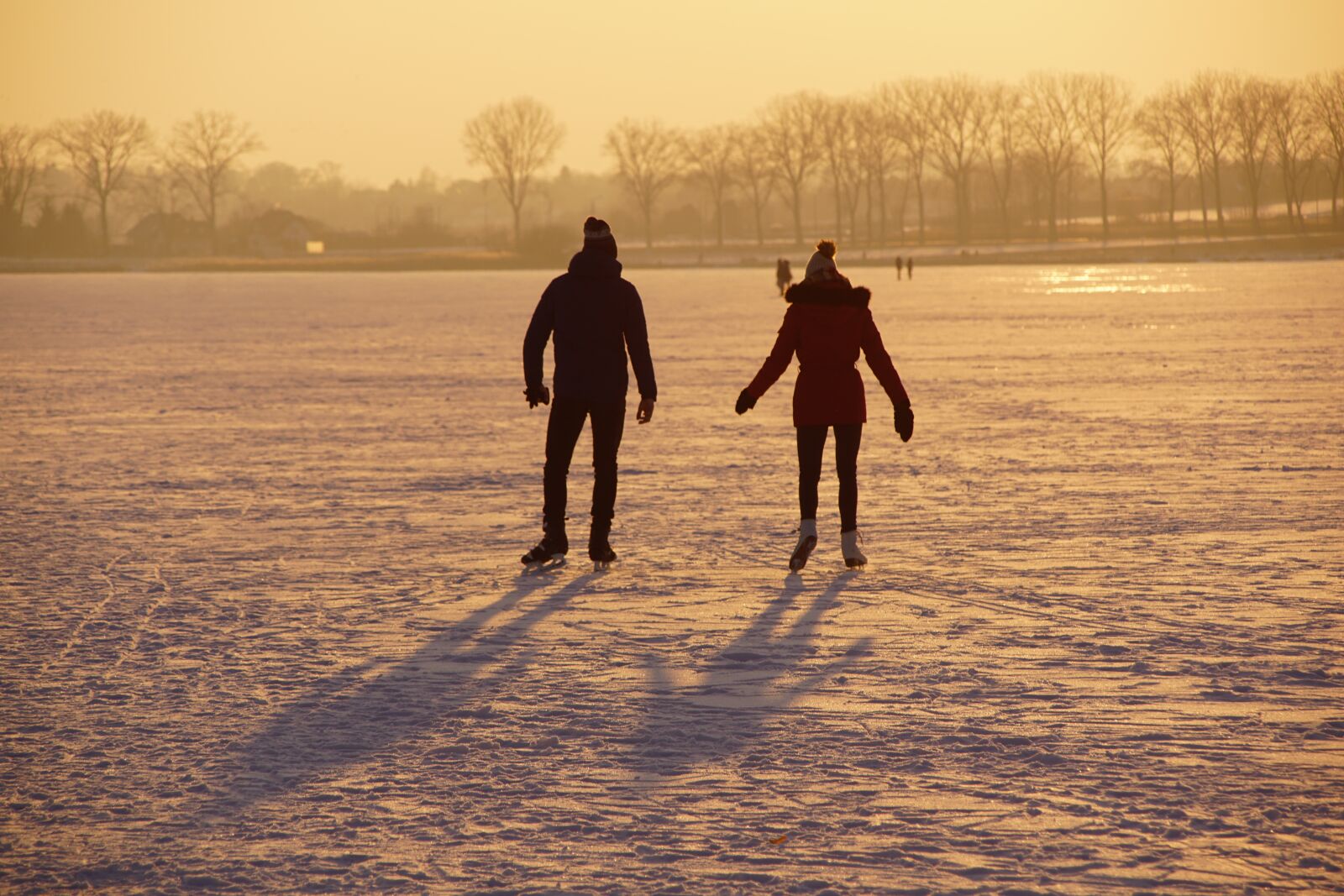 Sony DT 18-200mm F3.5-6.3 sample photo. Winter, ice, lagoon photography