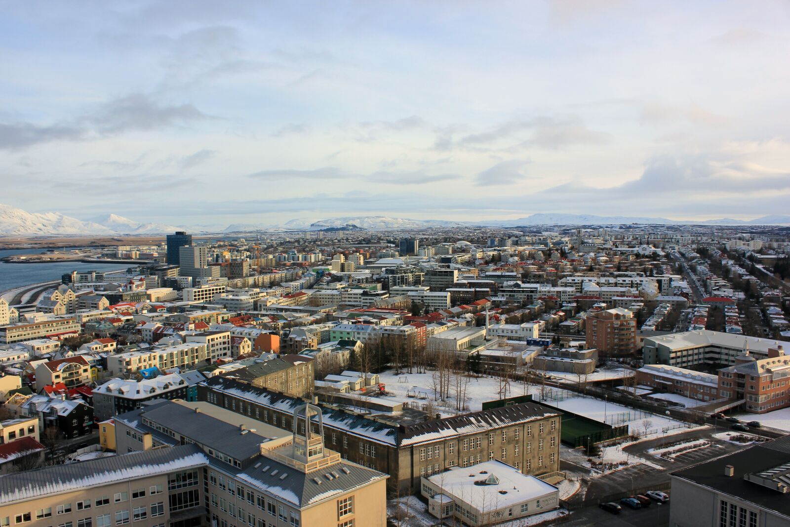 Canon EOS 550D (EOS Rebel T2i / EOS Kiss X4) sample photo. City, rooftop, ariel photography