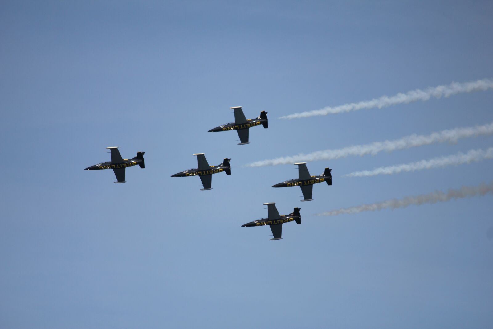 Canon EOS 550D (EOS Rebel T2i / EOS Kiss X4) sample photo. Patrol of france, aircraft photography