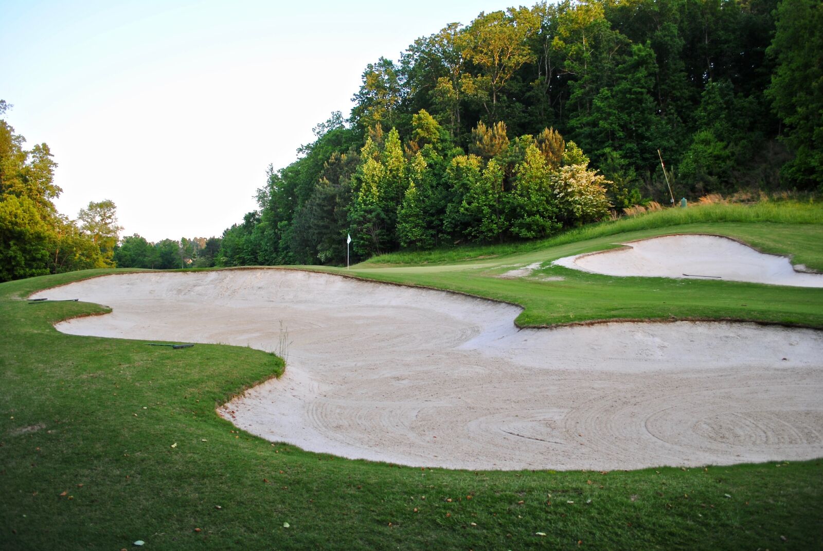 Nikon D3000 sample photo. Golf, course, sand photography